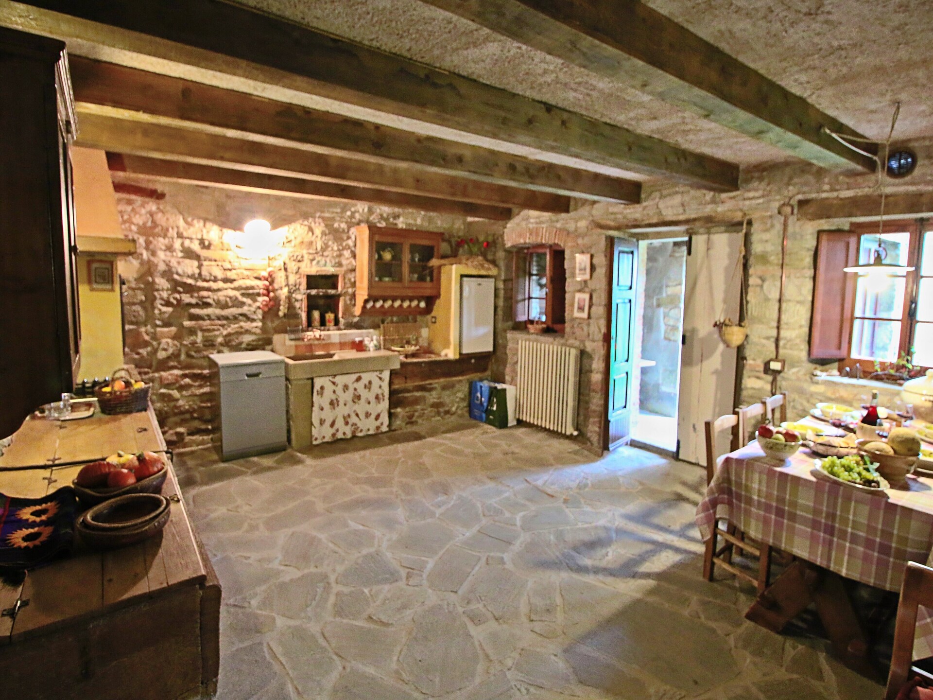 Heuveltopvakantiehuis met zwembad en panoramisch uitzicht in Apecchio - foto 14