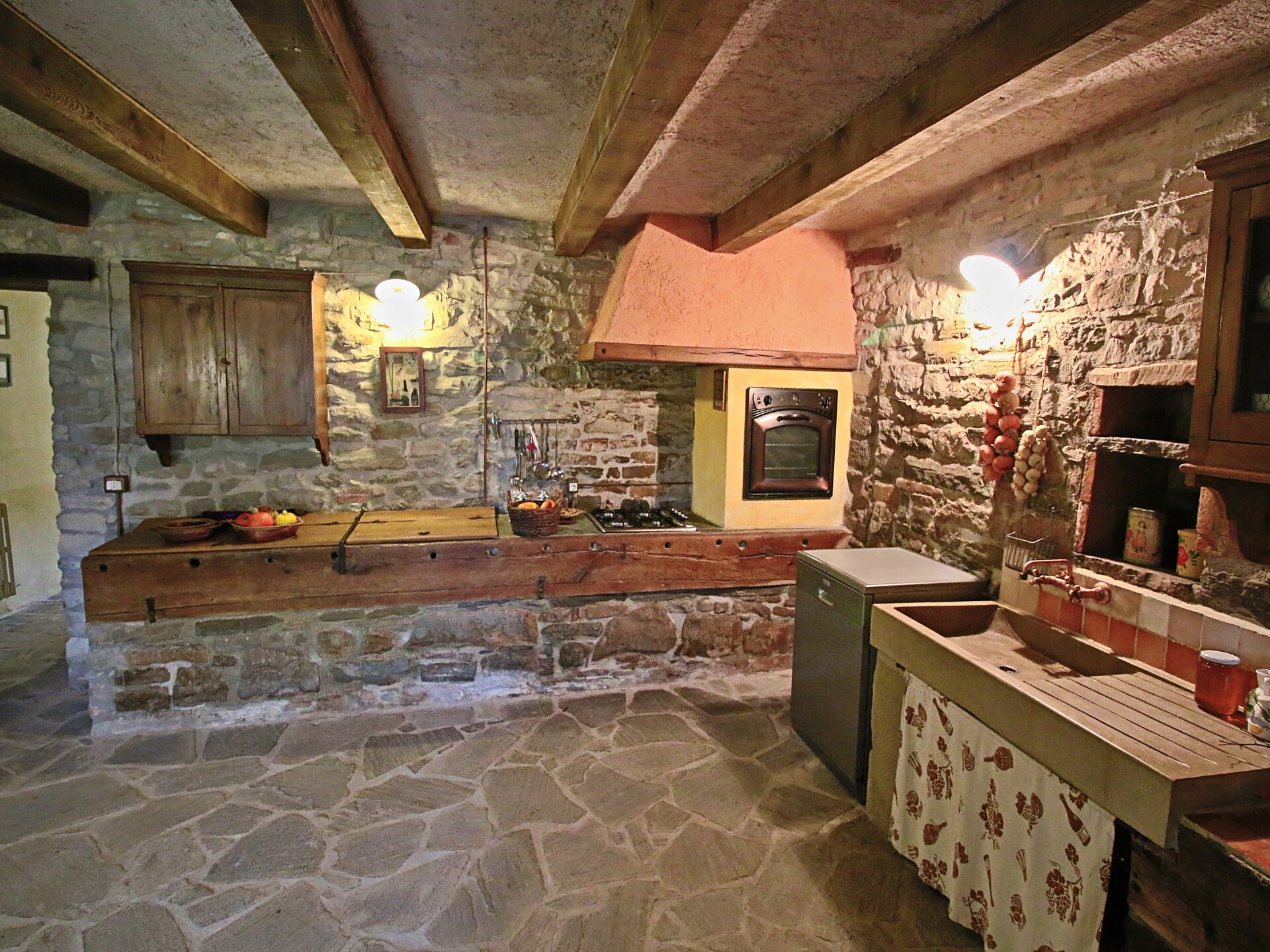 Heuveltopvakantiehuis met zwembad en panoramisch uitzicht in Apecchio - foto 16