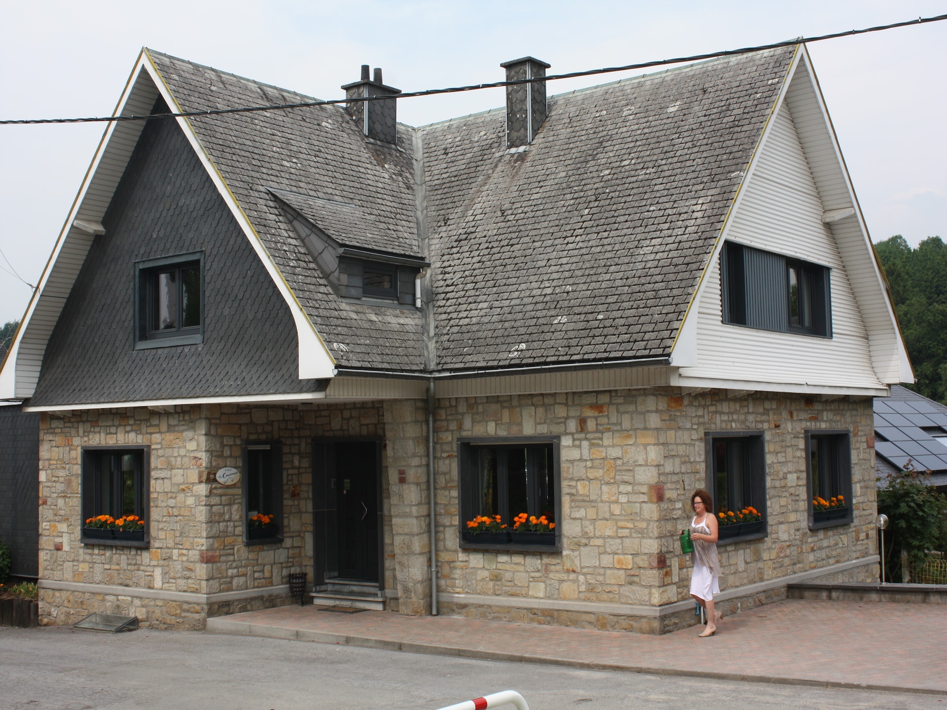 14-persoons vakantiehuis met privézwembad in Waimes - foto 10