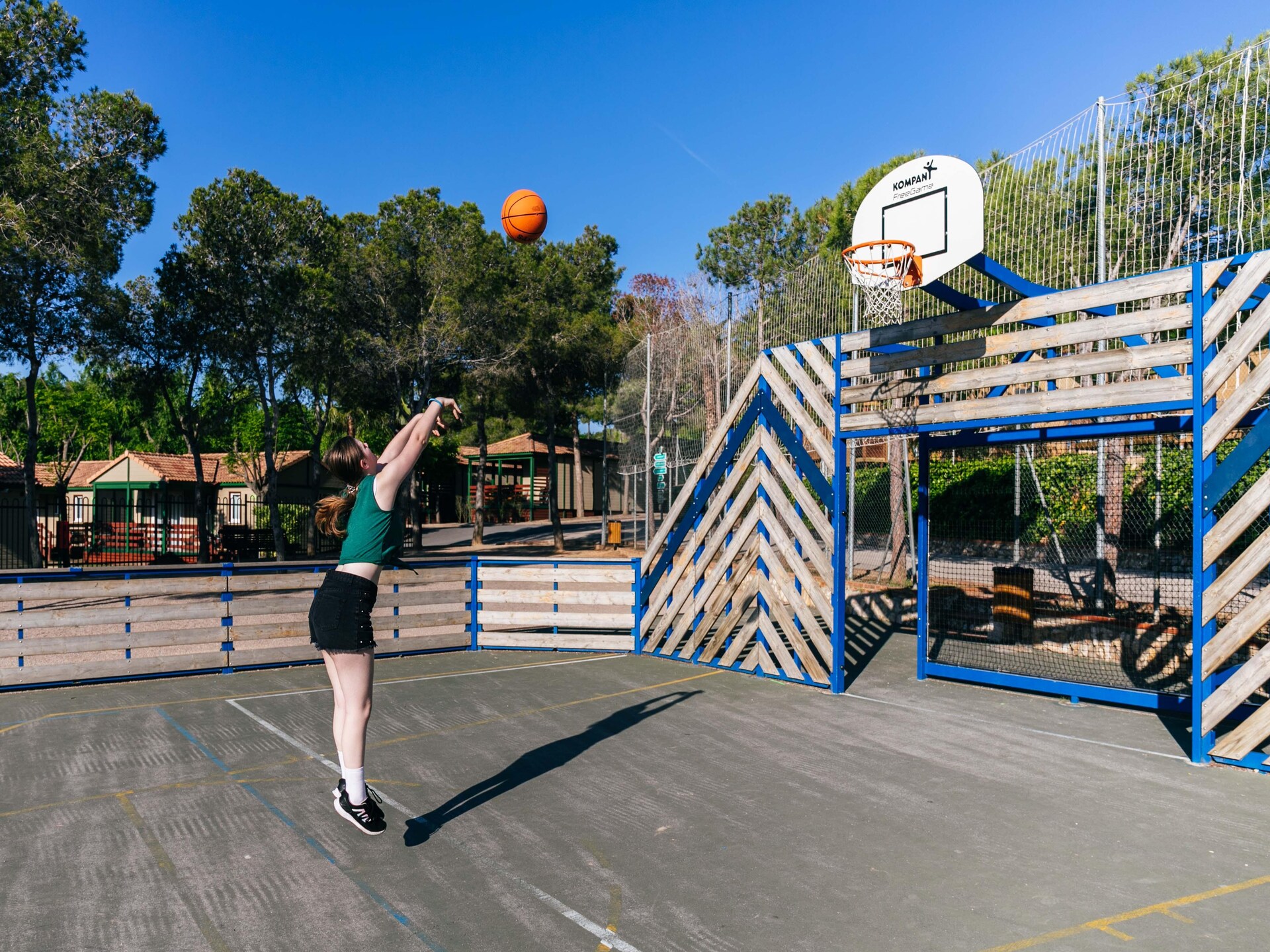 Vrijstaande chalet voor 4 op camping Vilanova Park, 5 km van zee - foto 32