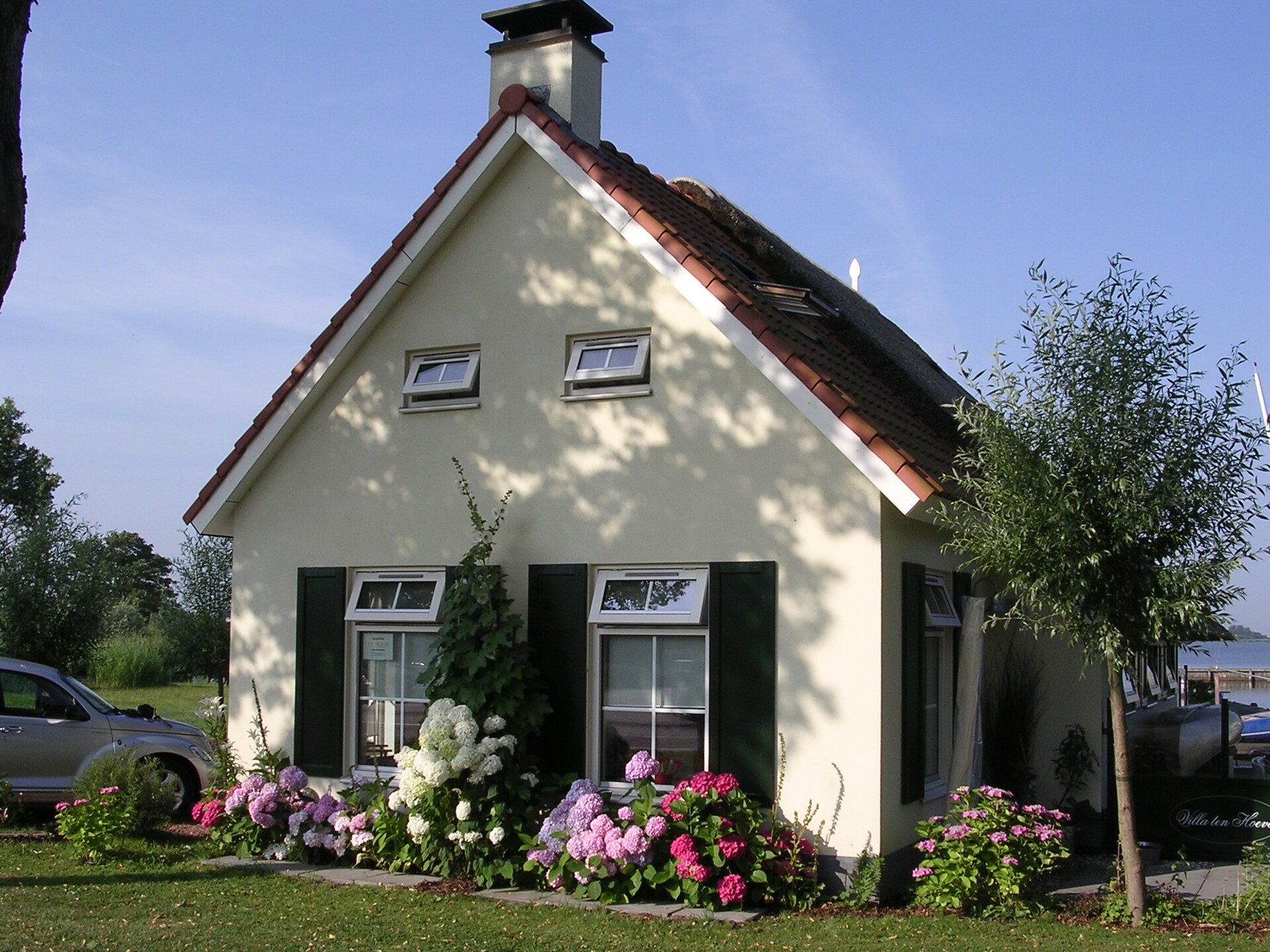 Villa ten Hoeve: Wellnessvilla met eigen aanlegsteiger aan het Schildmeer - foto 8