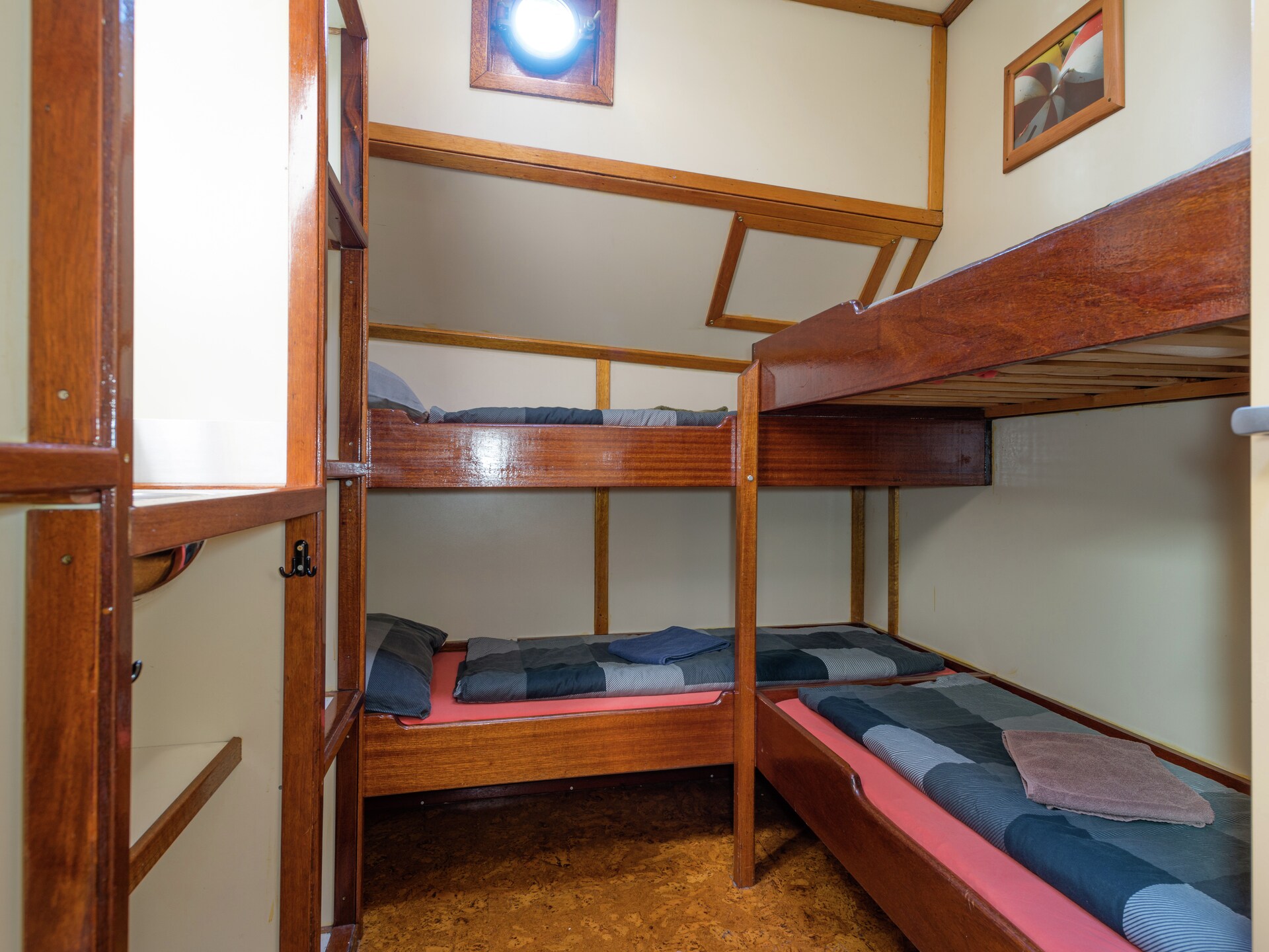 Korevaer: Unieke woonboot in hartje Leiden voor 30 personen - foto 21