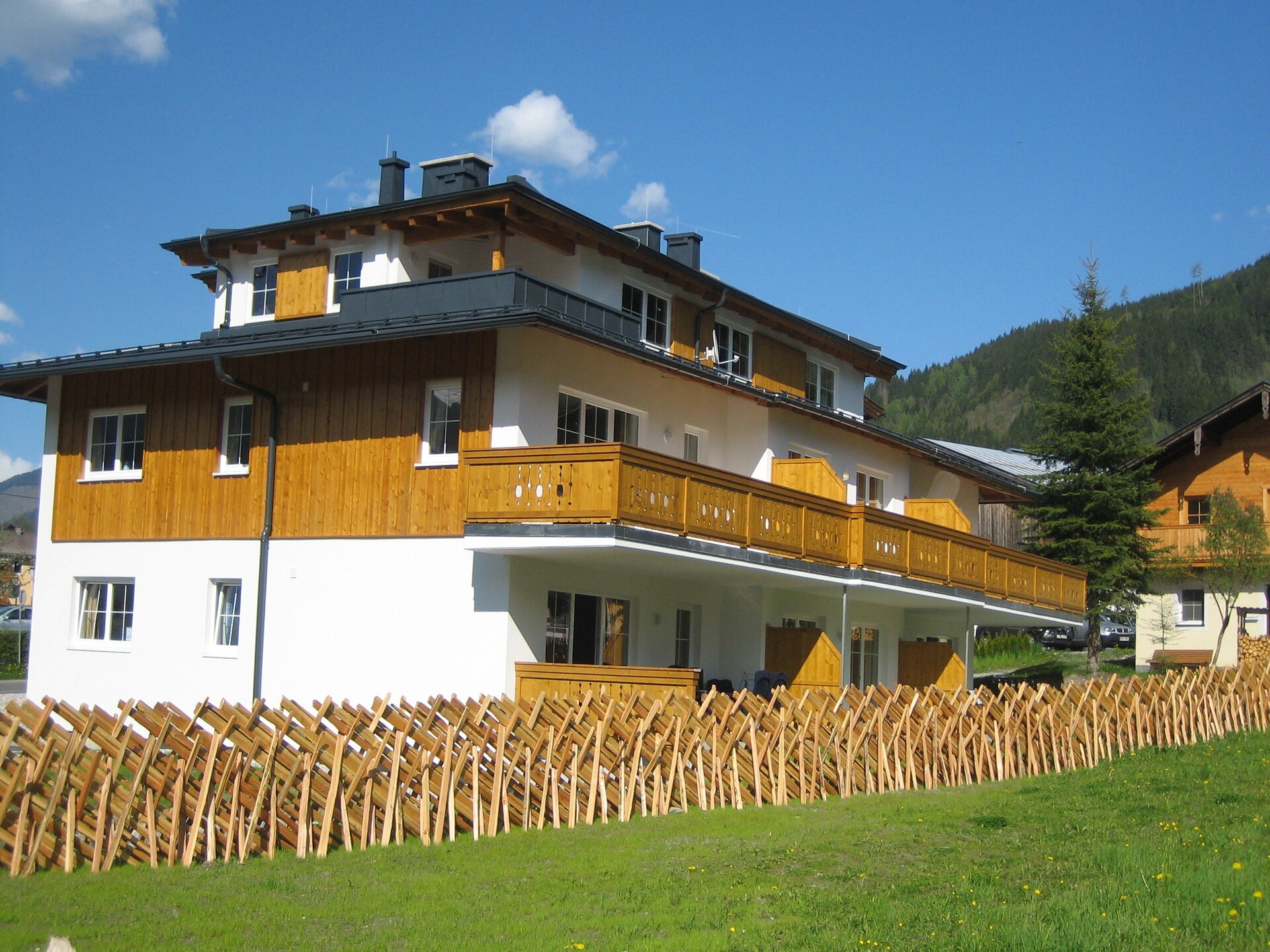 Knus appartement aan de piste in Kaprun met panoramisch uitzicht - foto 1