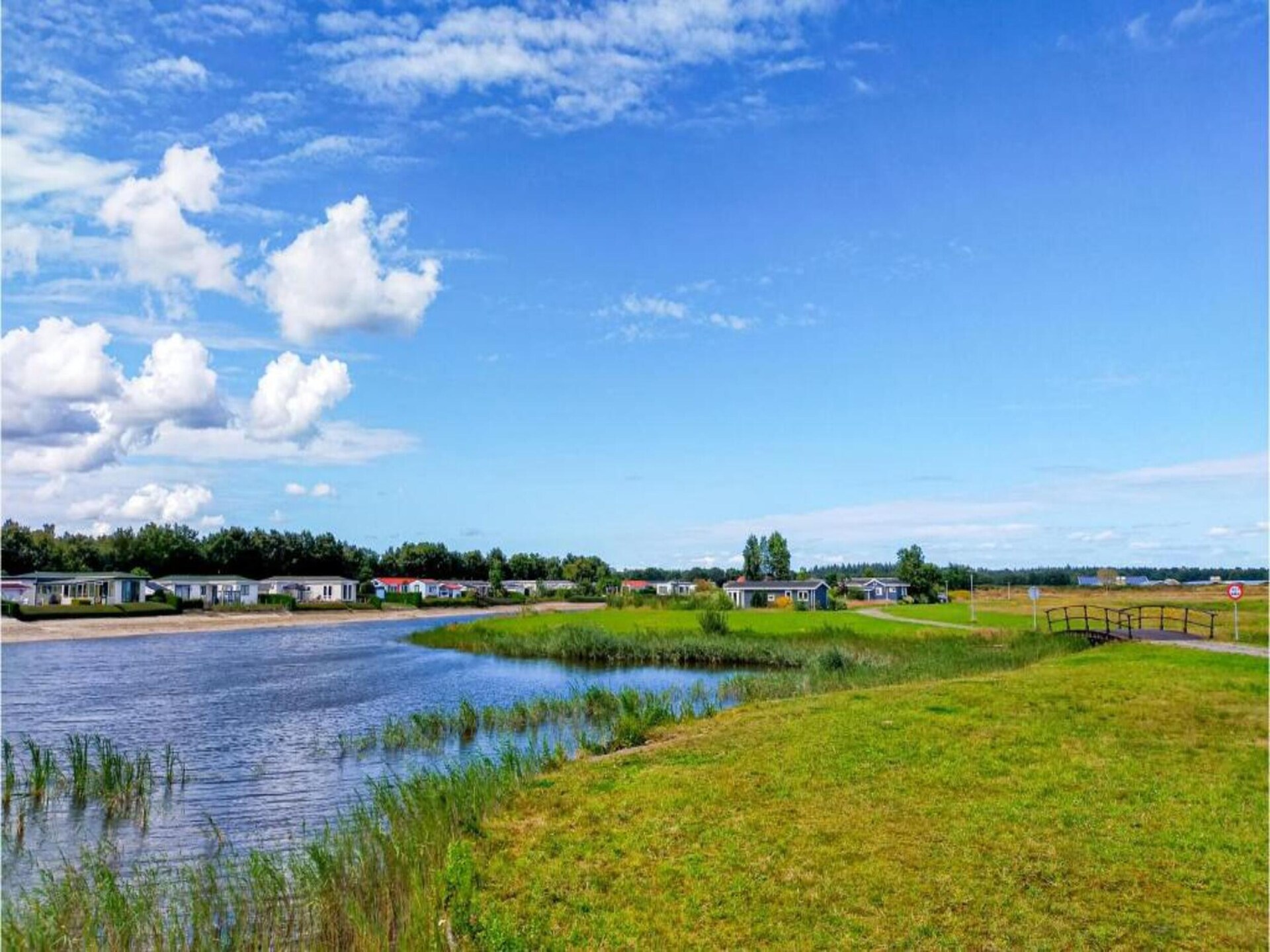 Knus chalet op Bospark Lunsbergen: wandelen, hunebedden en rust in Drenthe - foto 30