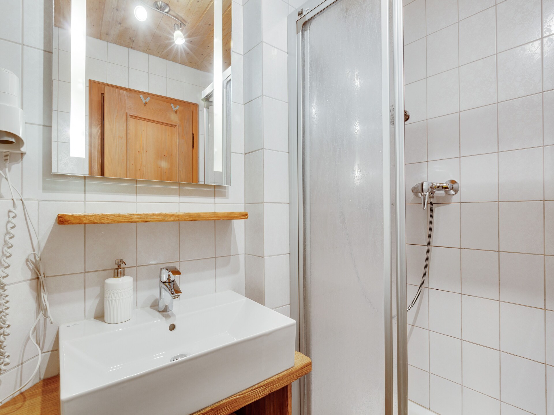 Knus appartement in Ruhpolding met tuin, balkon en bergzicht - foto 19