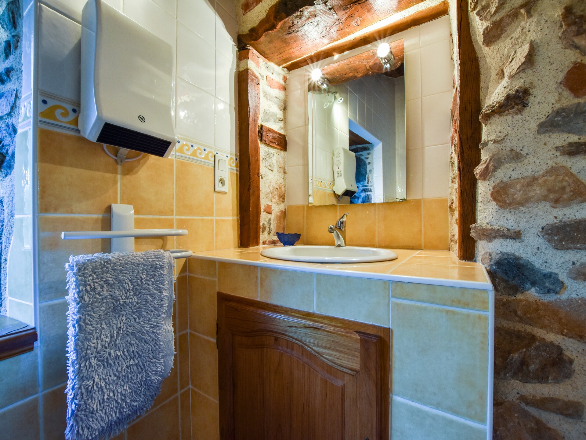 Romantisch vakantiehuis voor 3 in de bossen van Saint-Beauzire - foto 10