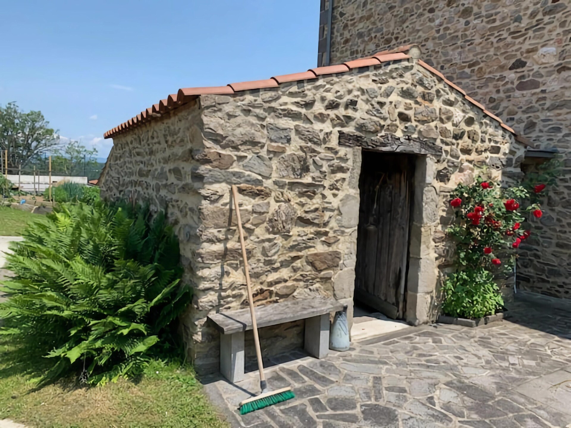 Romantisch vakantiehuis voor 3 in de bossen van Saint-Beauzire - foto 12