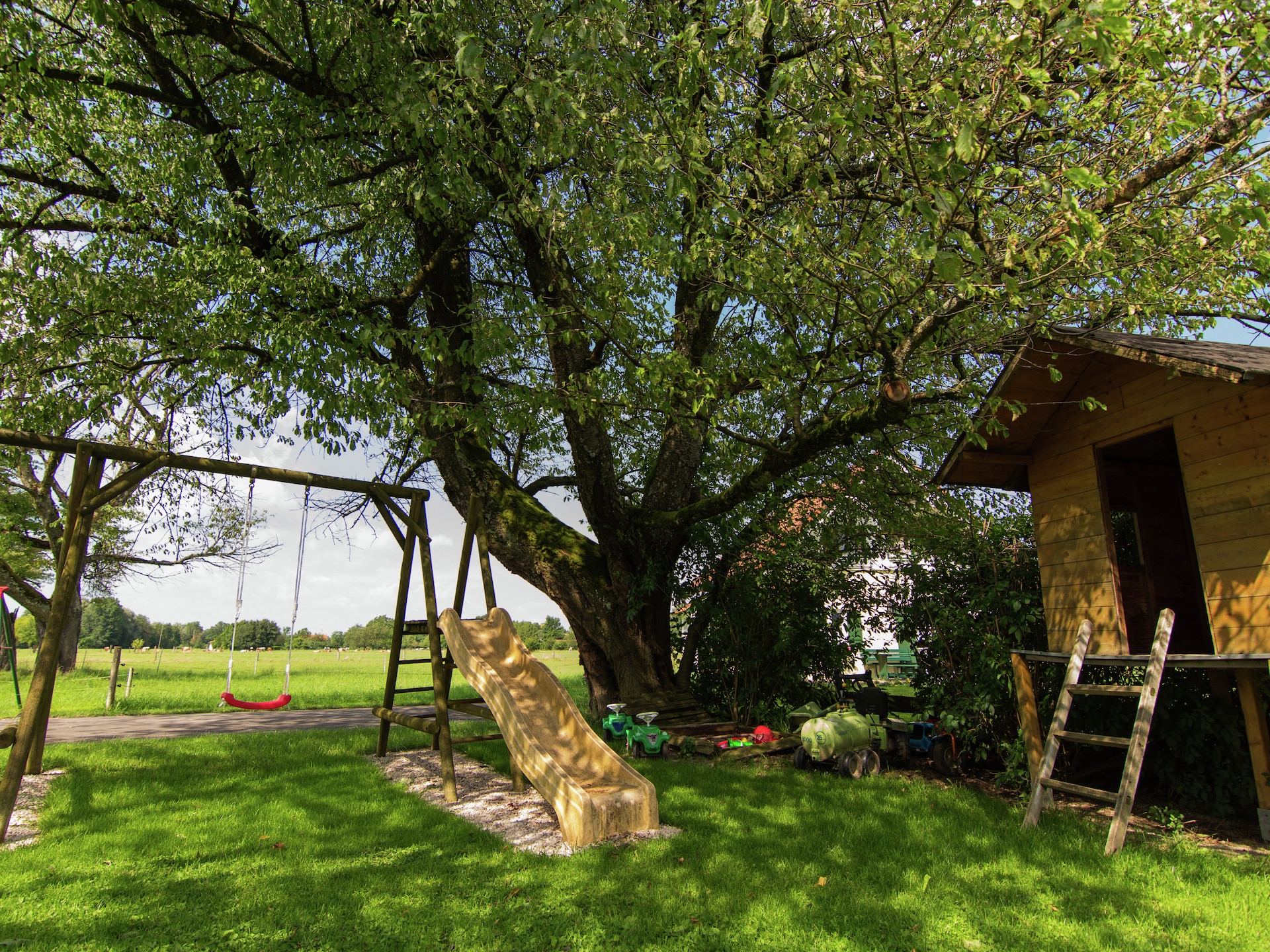 Centraal gelegen appartement in Ubersee met sauna en bubbelbad - foto 8