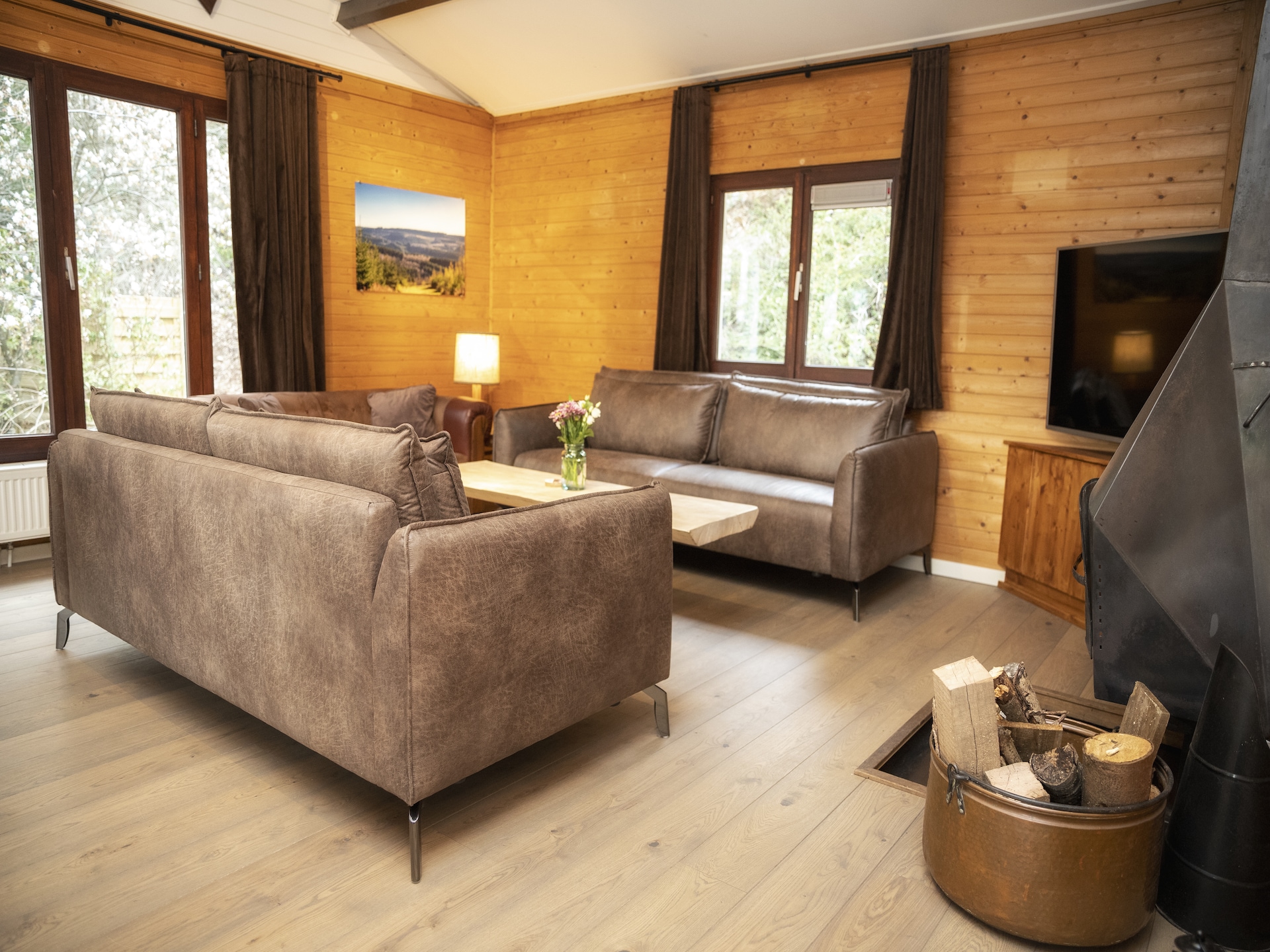 Ruim chalet in Manhay voor 9 personen met sauna en bubbelbad - foto 11