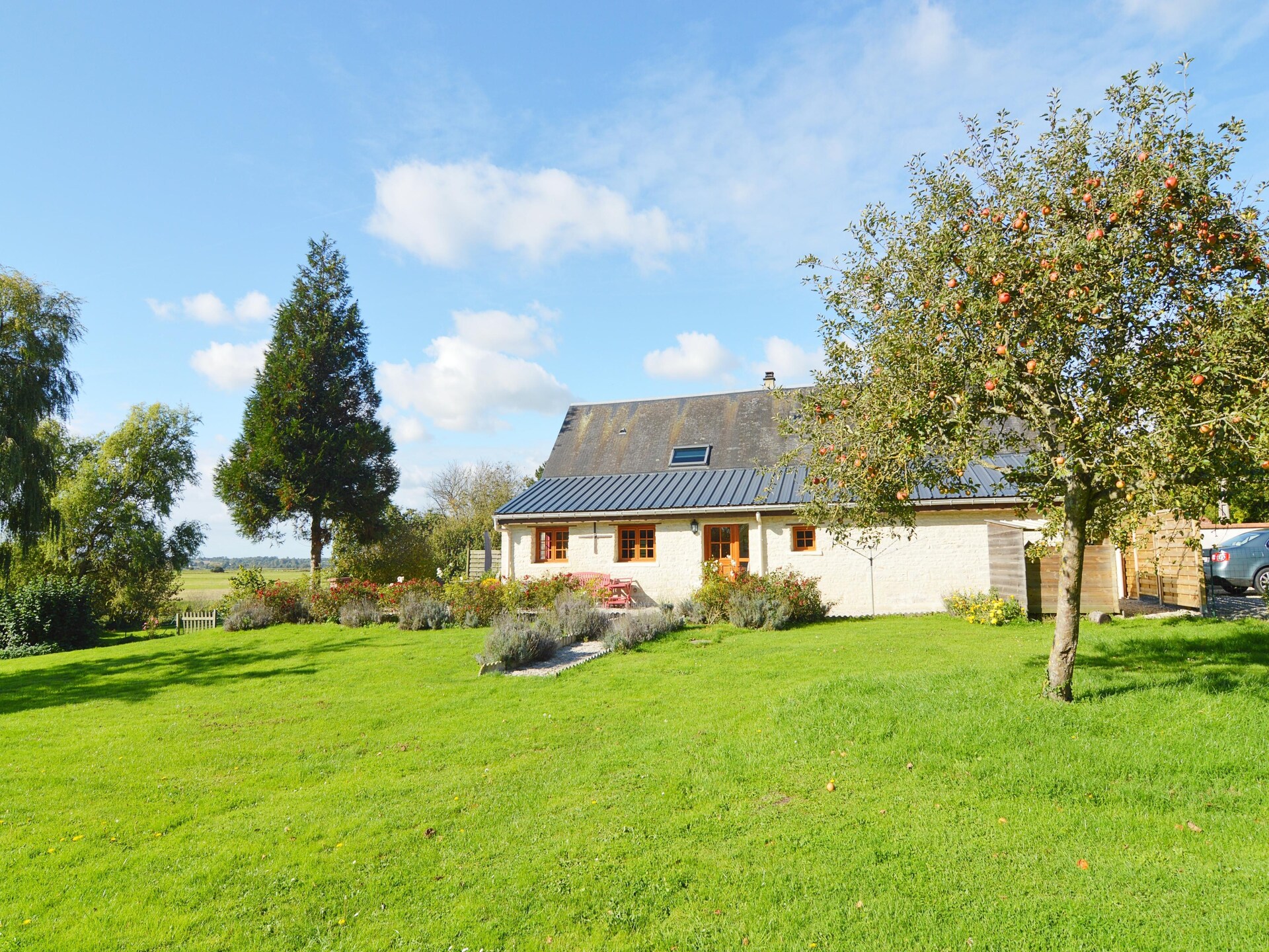 Landhuis met tuin en bbq op 6 km van strand in St Germain du Pert - foto 2