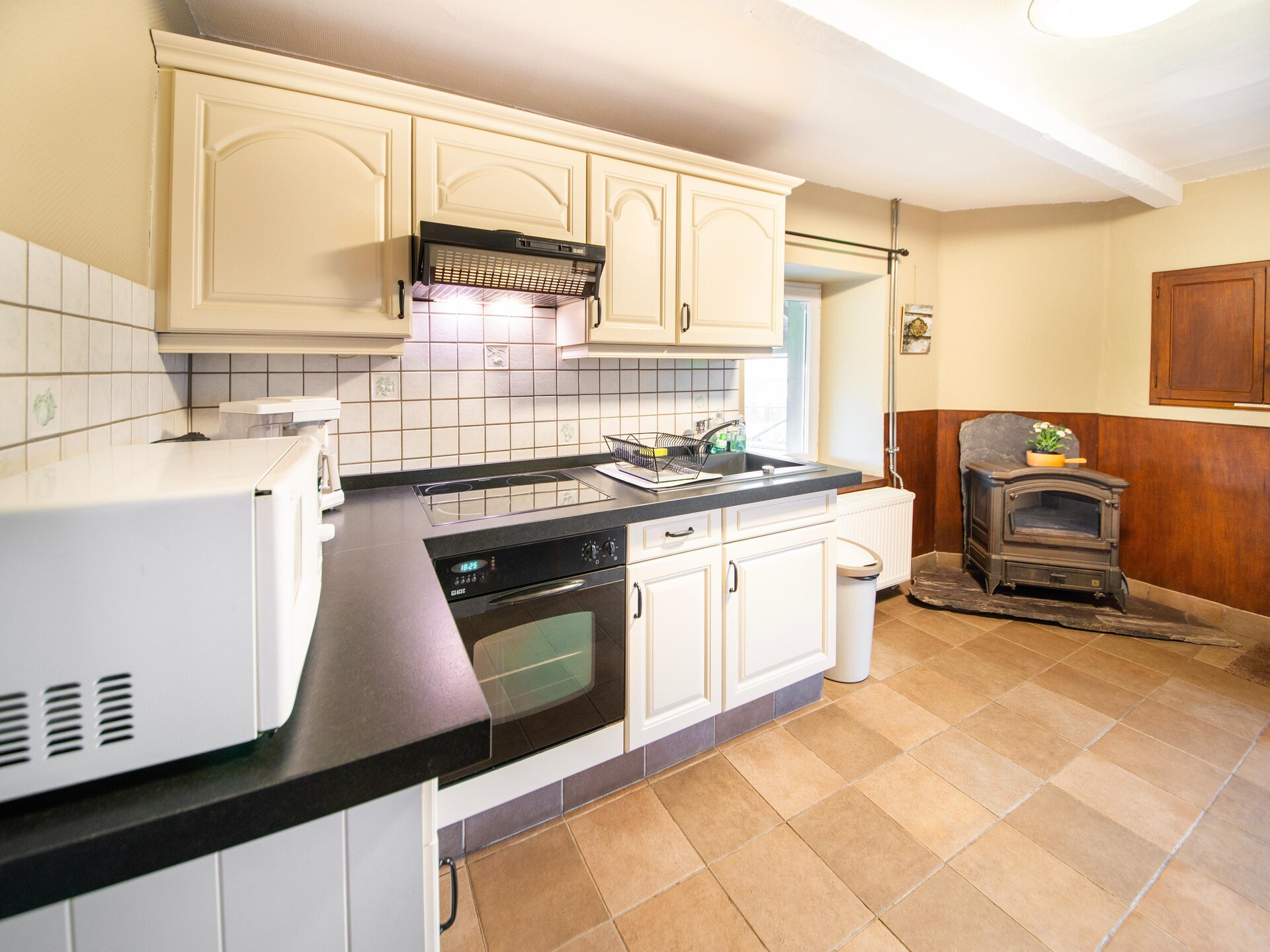 8-persoons landhuis met sauna en open haard in Petit-Thier - foto 9