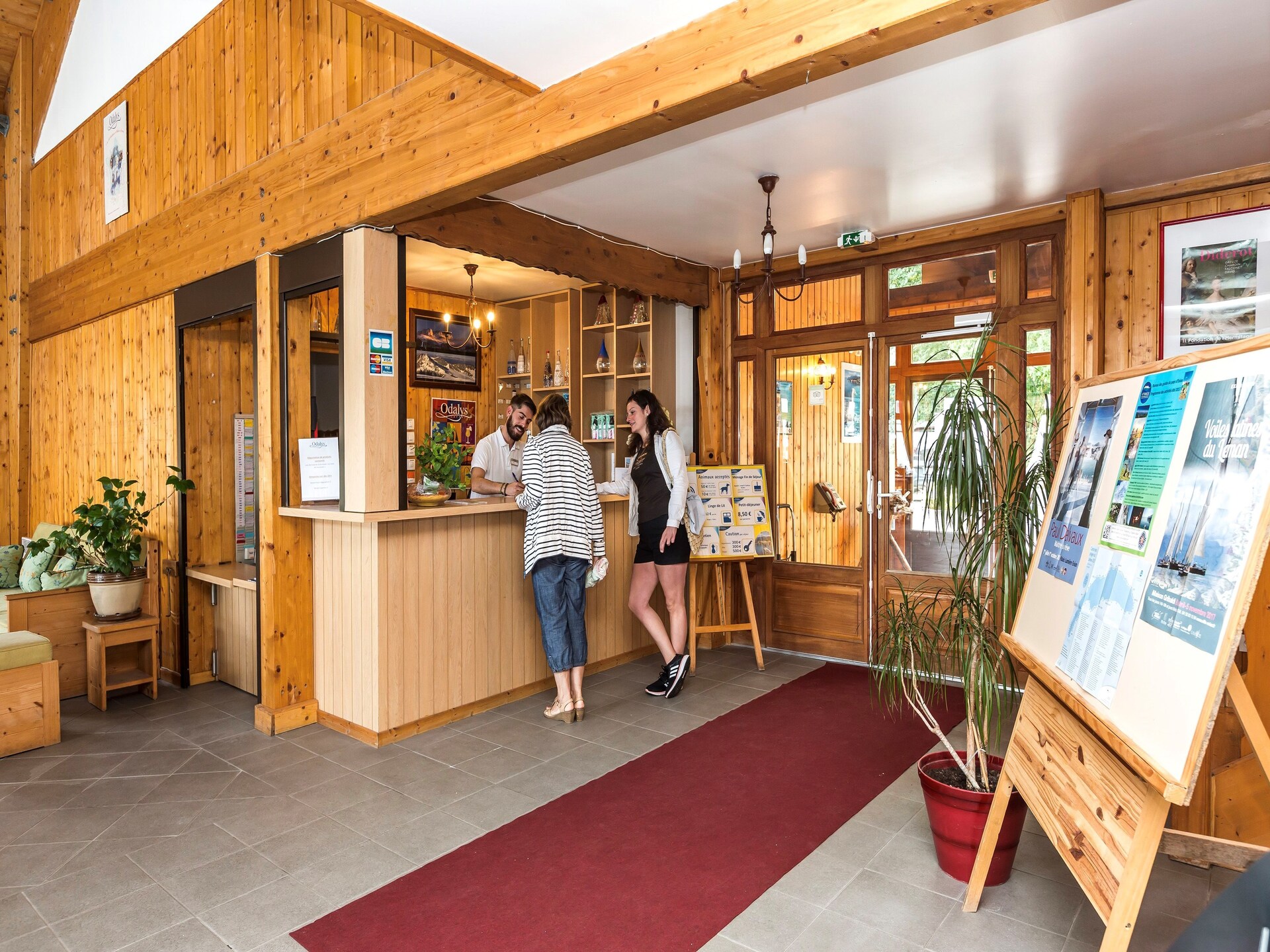 Knus appartement voor 5 bij Évian-les-Bains met zwembad en uitzicht op de Alpen - foto 11