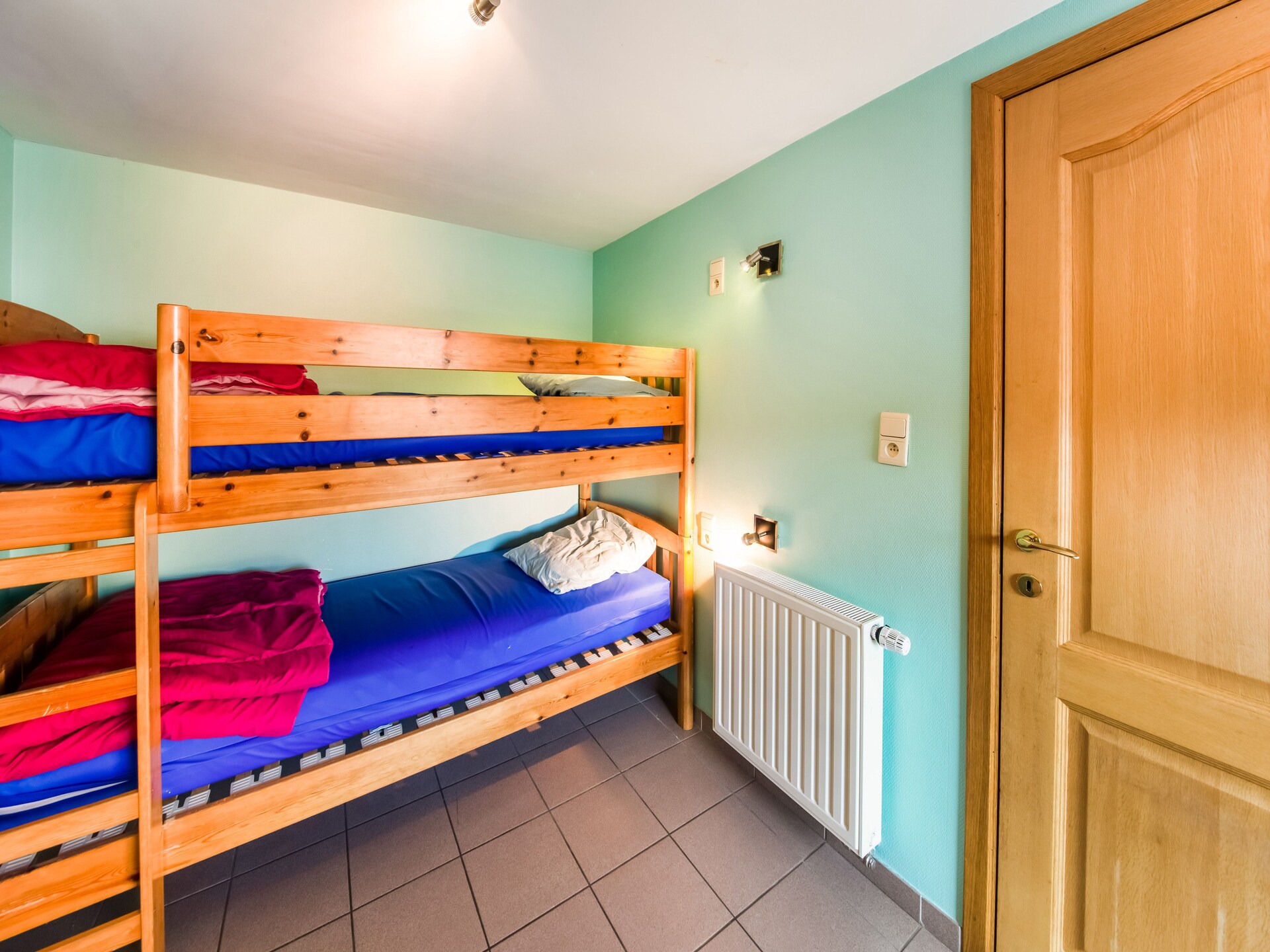 Ruim landhuis voor 15 personen aan de bosrand in Han-sur-Lesse, 100m van centrum - foto 30