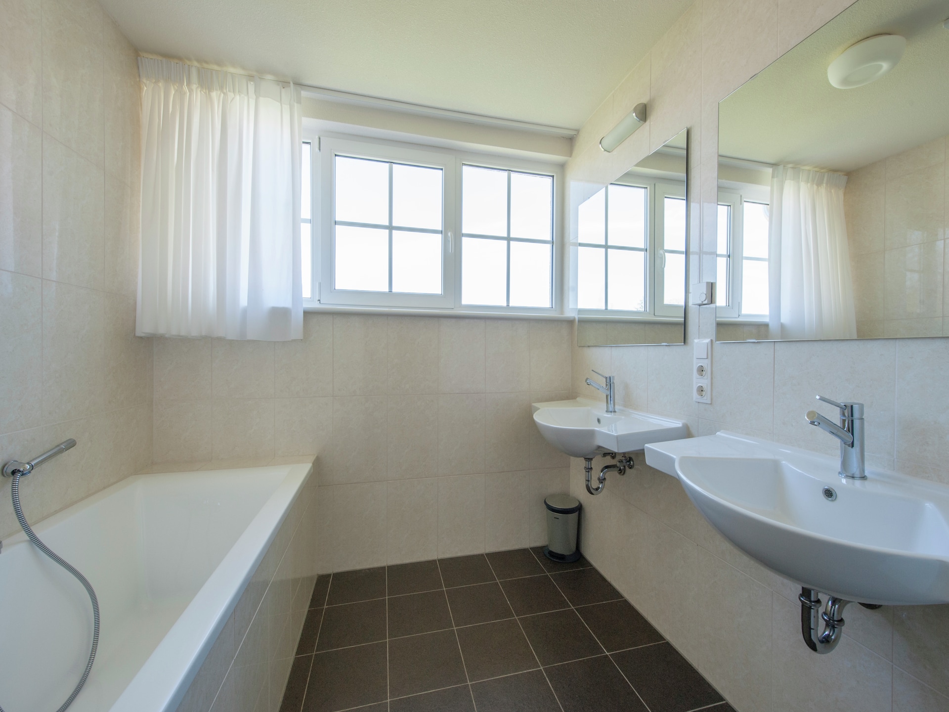 Ruime villa voor 9 personen met jacuzzi en sauna in Bad Bentheim - foto 7