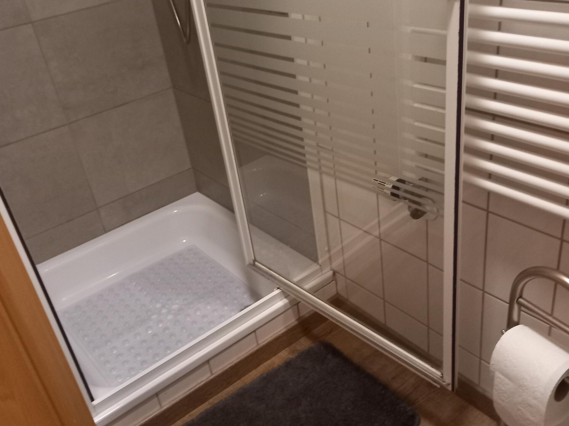 Modern appartement met grote tuin en bergzicht nabij Diemelsee - foto 18