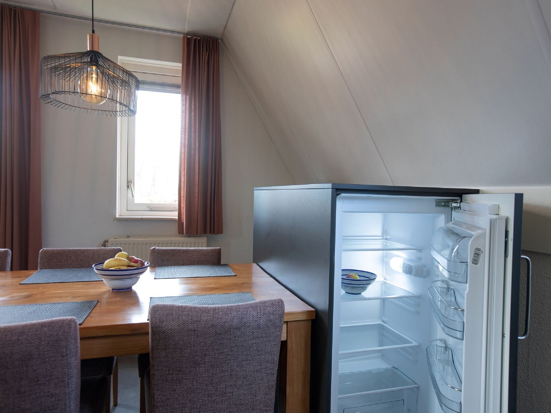 Luxe 6-persoonsbungalow met tuin in bosrijk Plasmolen, huisdieren welkom - foto 8