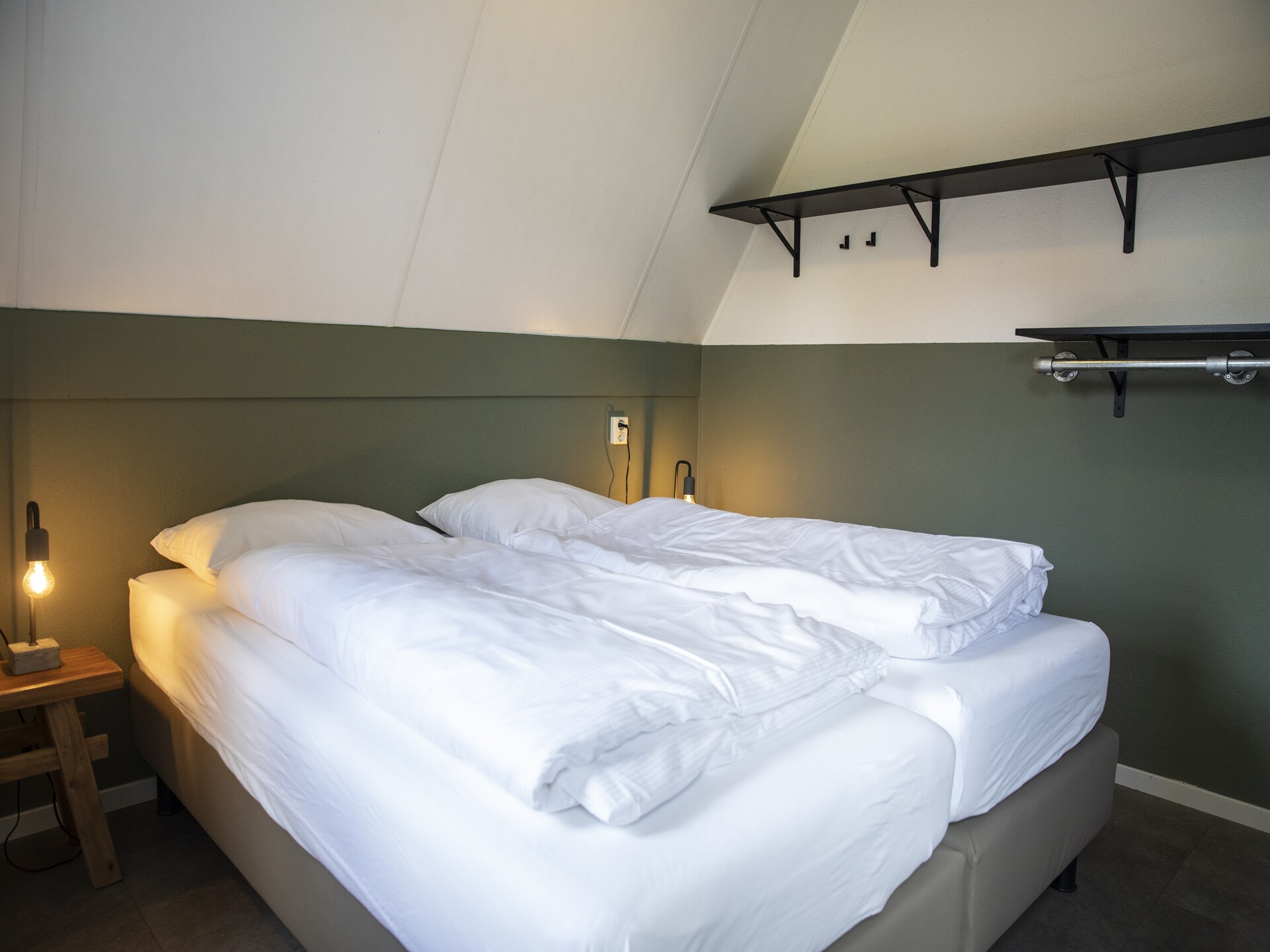 Luxe 6-persoonsbungalow met tuin in bosrijk Plasmolen, huisdieren welkom - foto 2