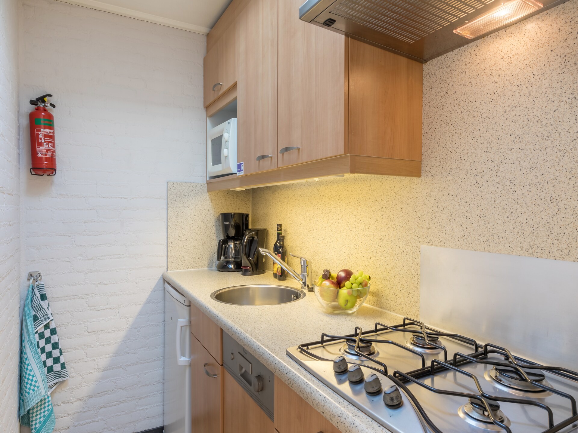 Luxe bungalow met bubbelbad in groen vakantiepark Klein Vink, Arcen - foto 4