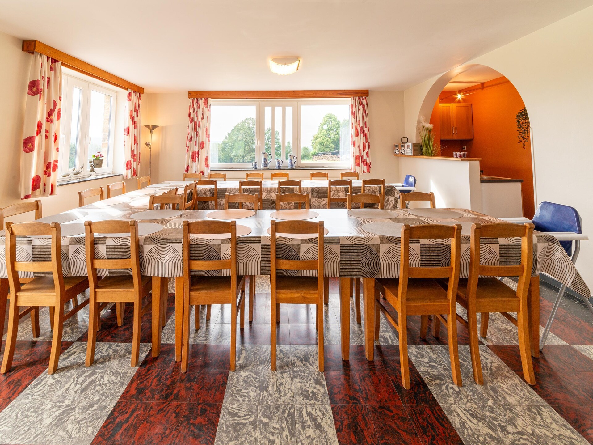 Groepslandhuis Aux Quatre Saisons met bubbelbad en speelkamer in Ferrières - foto 3