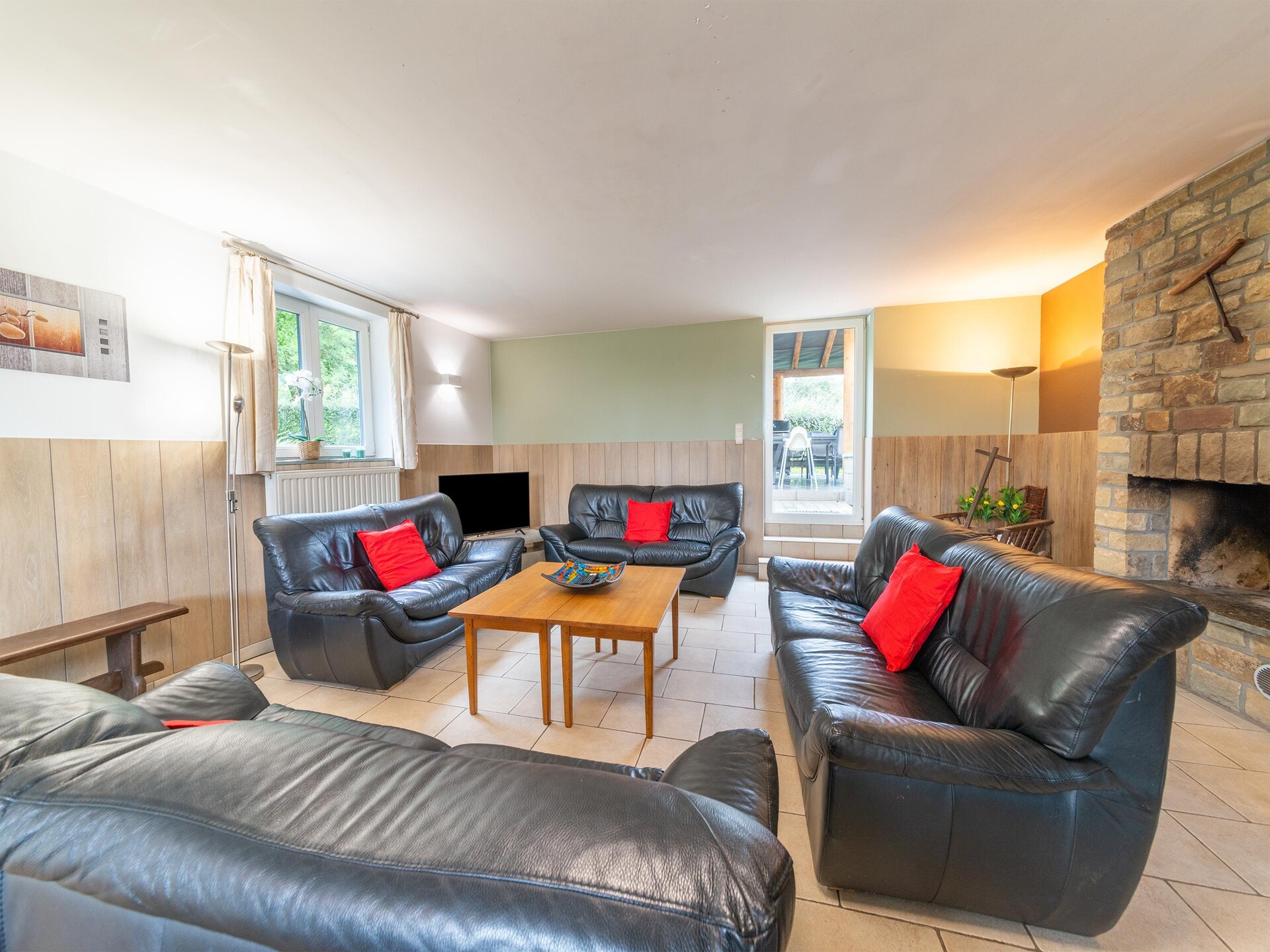 Groepslandhuis Aux Quatre Saisons met bubbelbad en speelkamer in Ferrières - foto 9