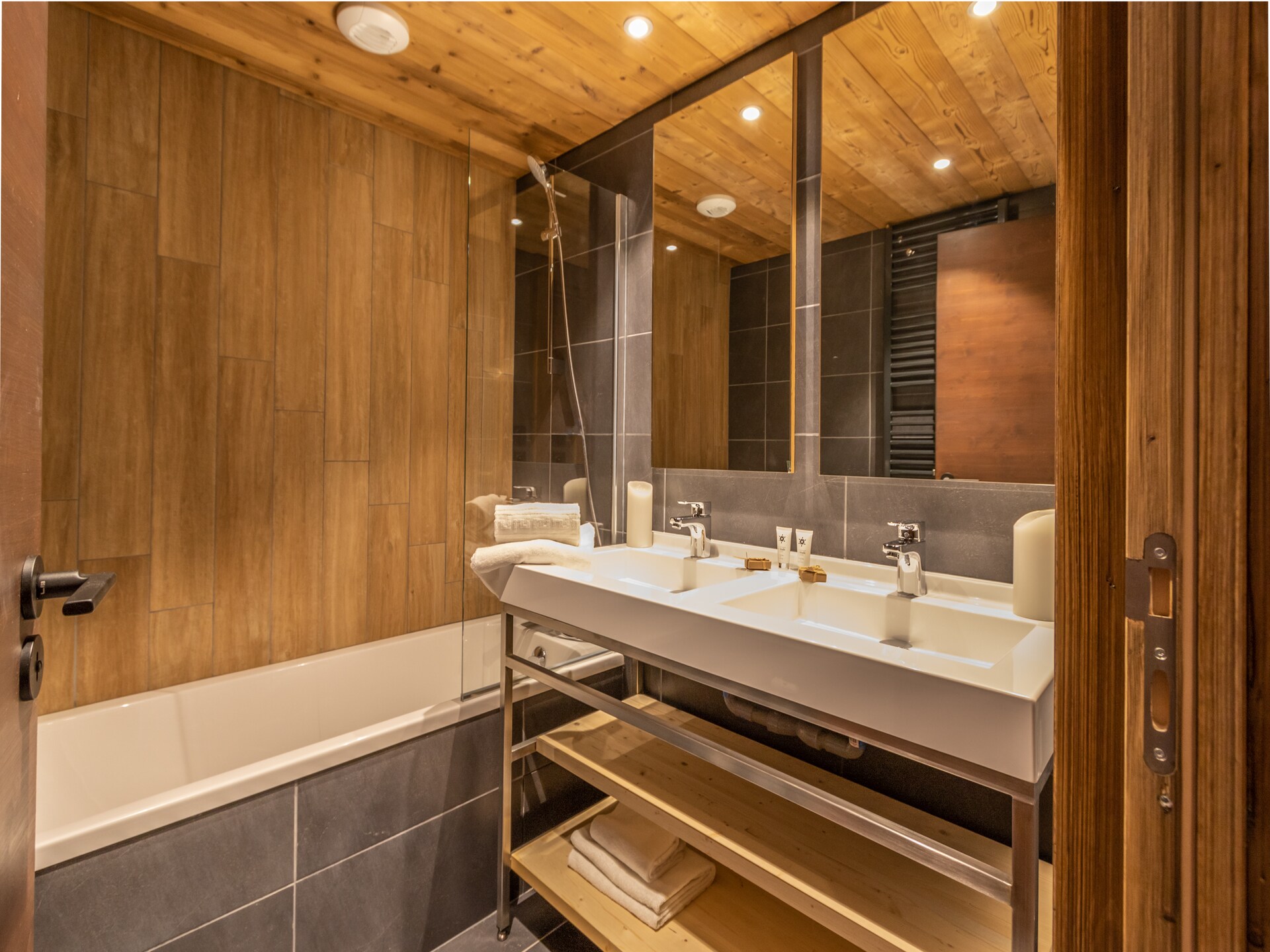 Authentiek chalet-appartement op 300m van de piste in Val Thorens - foto 17