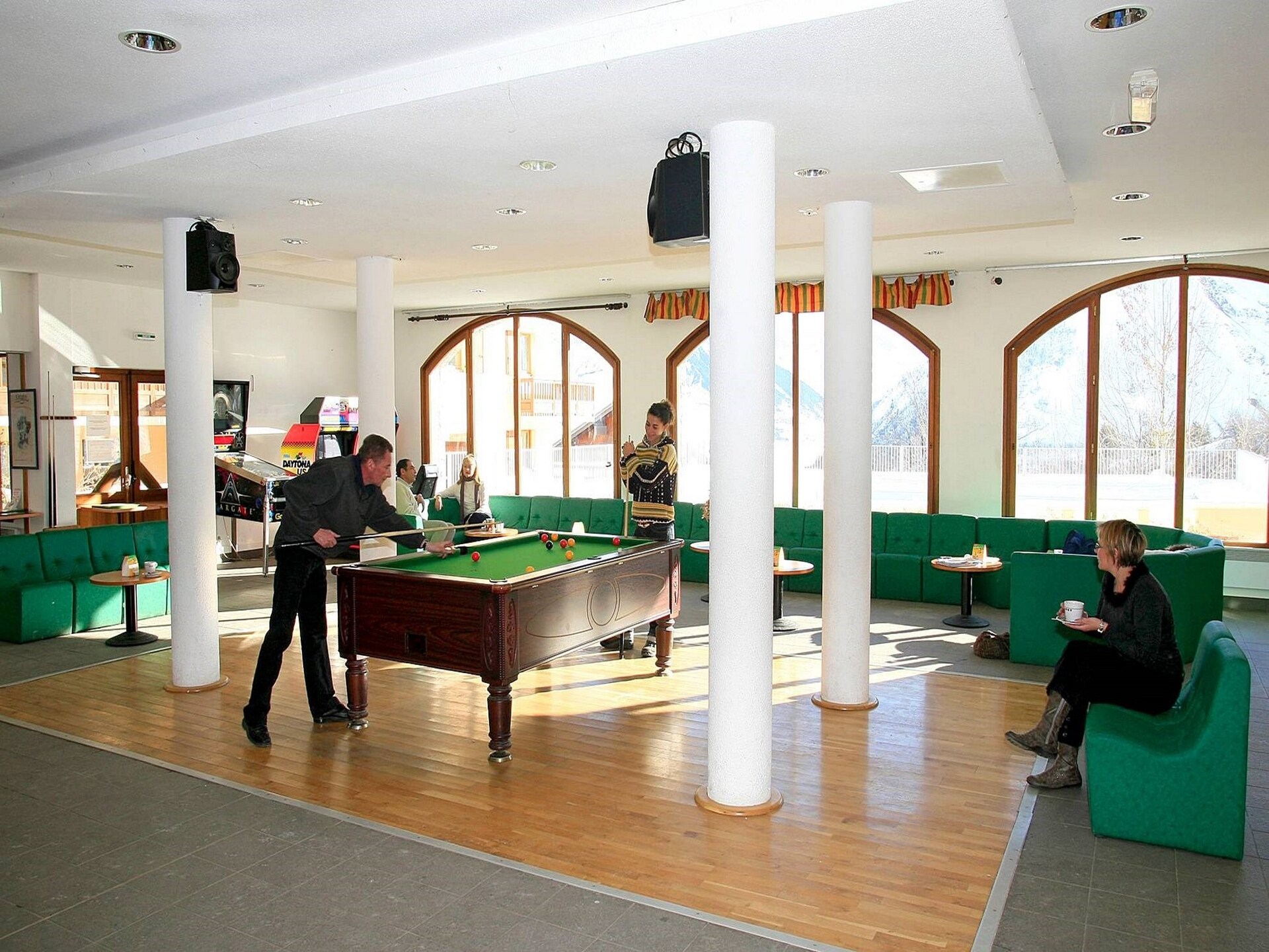 Knus appartement aan de piste in St. Sorlin d'Arves met zwembad - foto 6