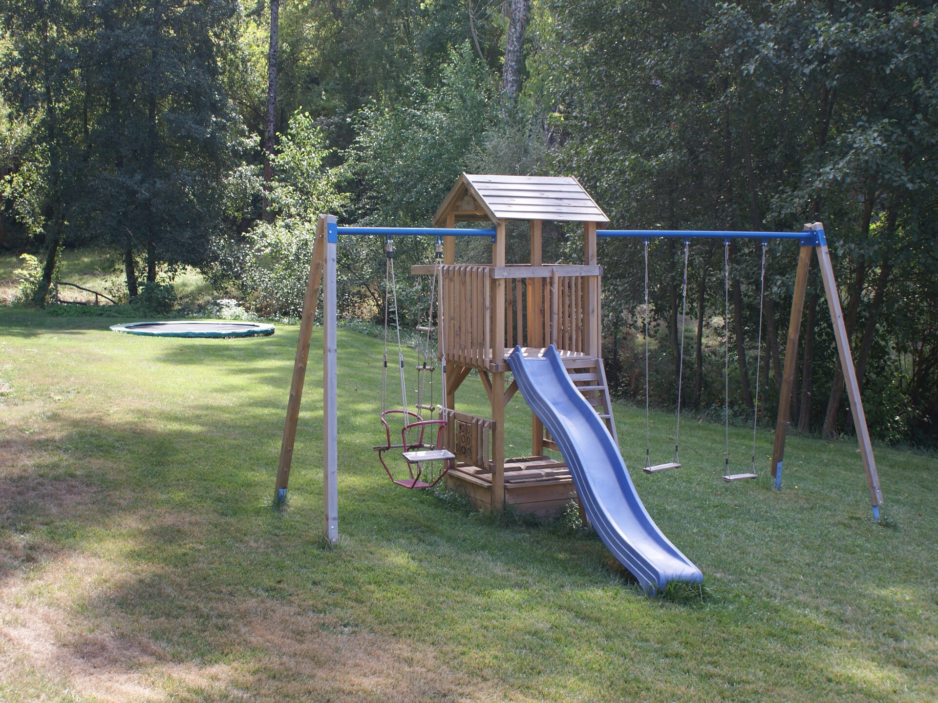 Sfeervol vakantiehuis voor 5 personen met zwembad in de bossen bij Covas - foto 22