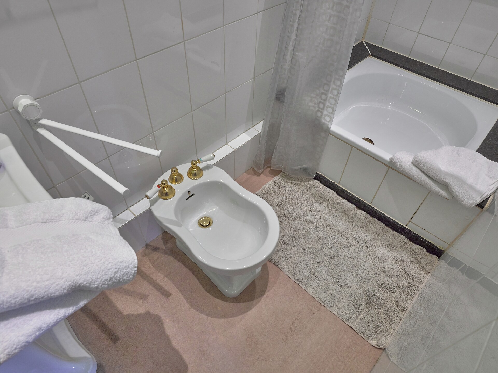 Ruim vakantiehuis voor 10 personen in historisch Limbourg met privétuin - foto 18