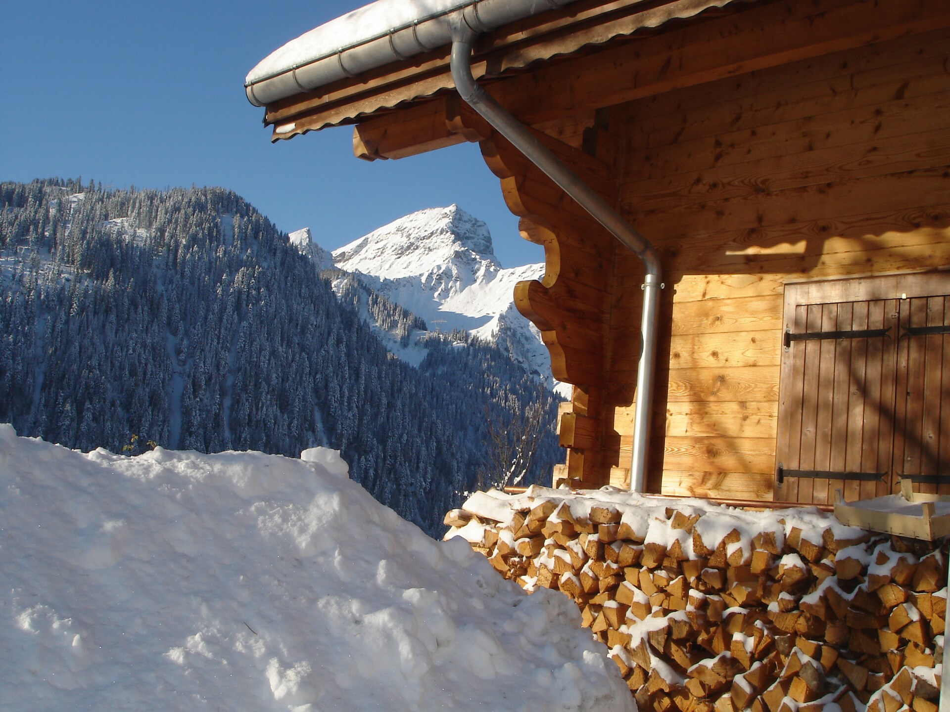 Op 1 km van het centrum: Ruim chalet voor 15 personen in Châtel - foto 34