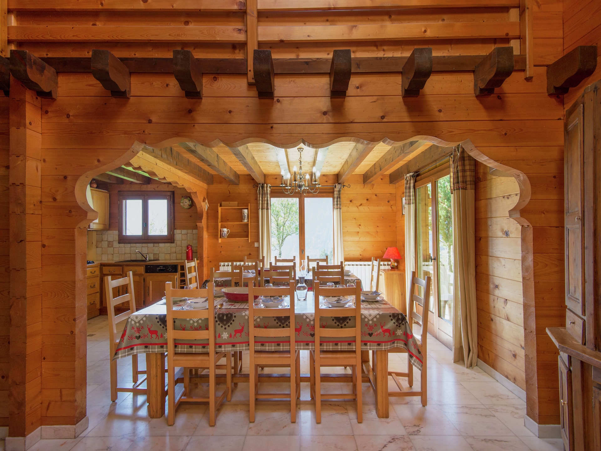 Op 1 km van het centrum: Ruim chalet voor 15 personen in Châtel - foto 9