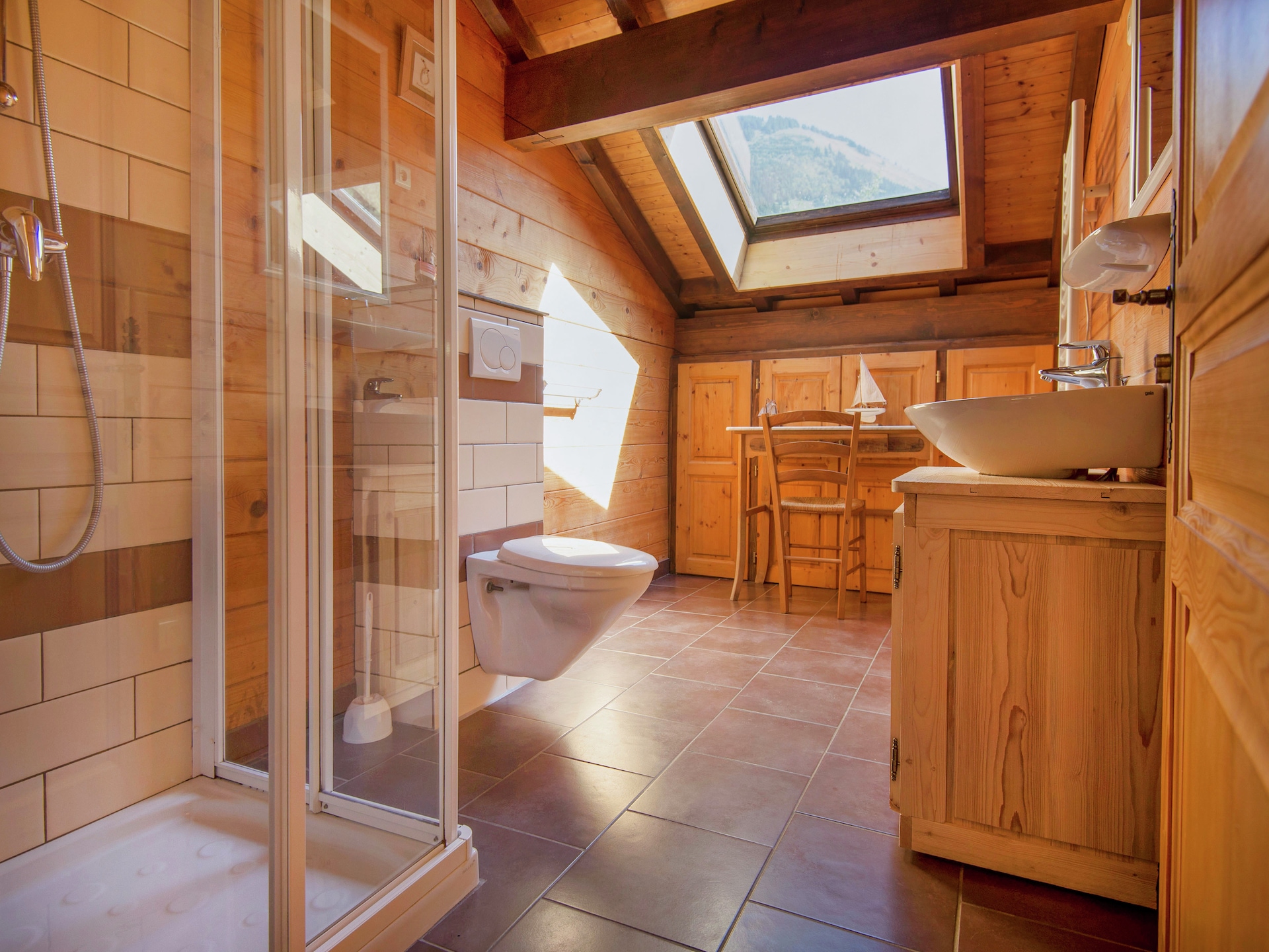 Op 1 km van het centrum: Ruim chalet voor 15 personen in Châtel - foto 23
