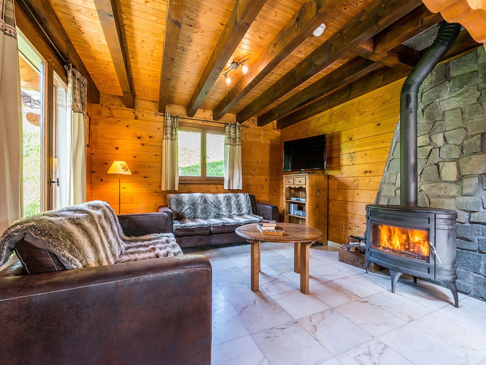 Op 1 km van het centrum: Ruim chalet voor 15 personen in Châtel - foto 1