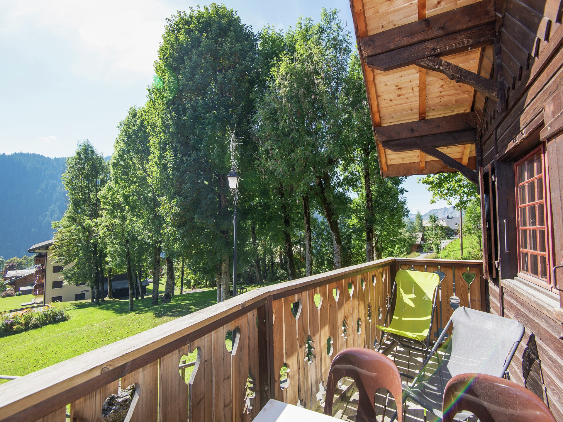 Chalet Le Nid Zut: Vrijstaand chalet in het bos op 200m van de skilift in Châtel - foto 25