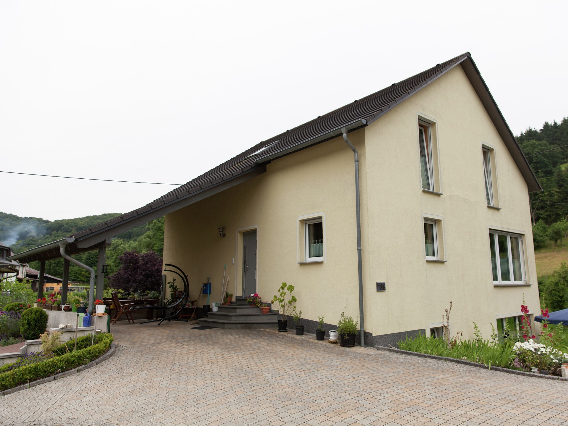 Luxueus passiefhuis in bosrijk Merschbach met terras aan de beek - foto 34