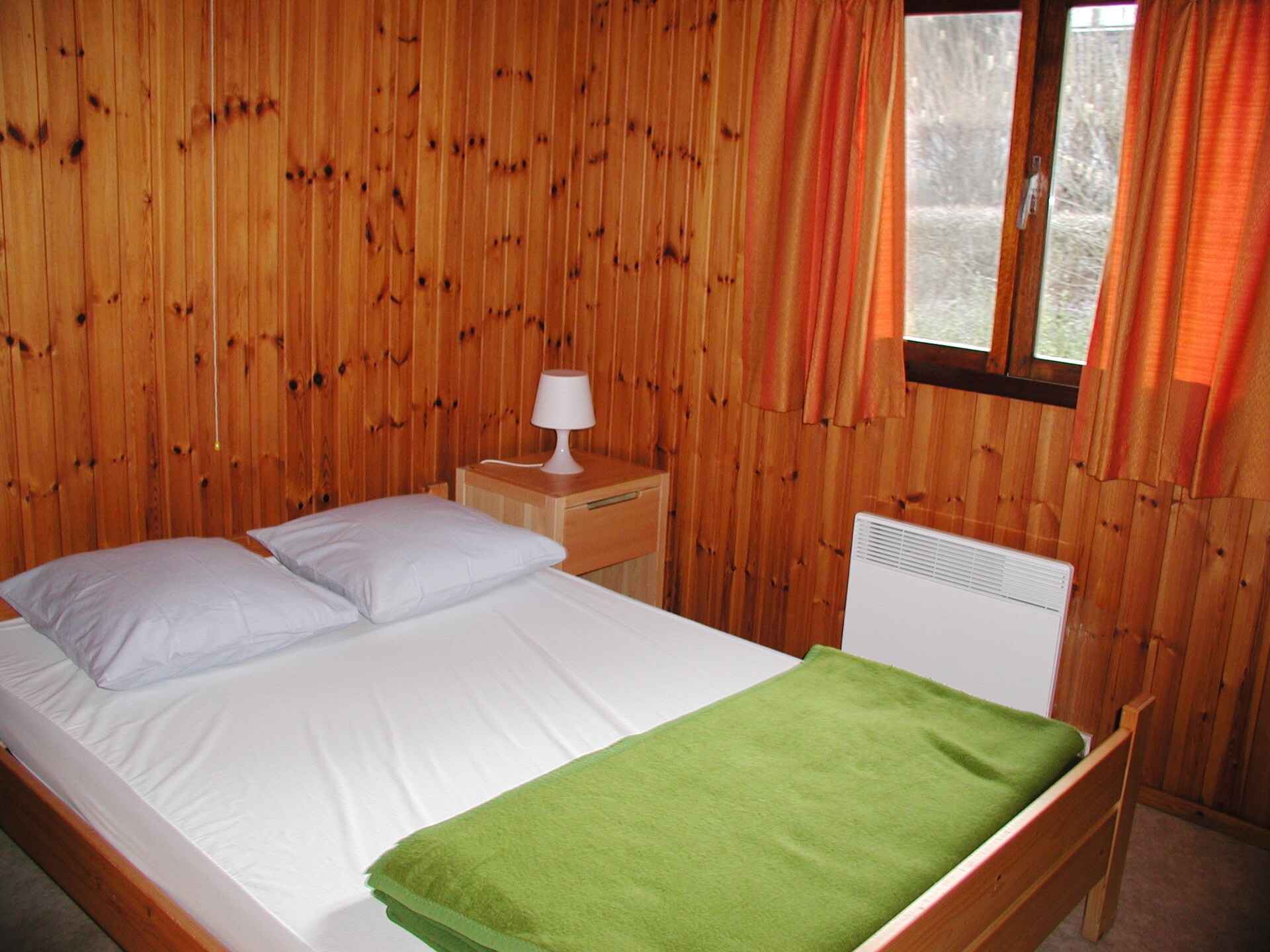 Gezellig houten bungalow voor 6 personen in bosrijk Jupille - foto 7
