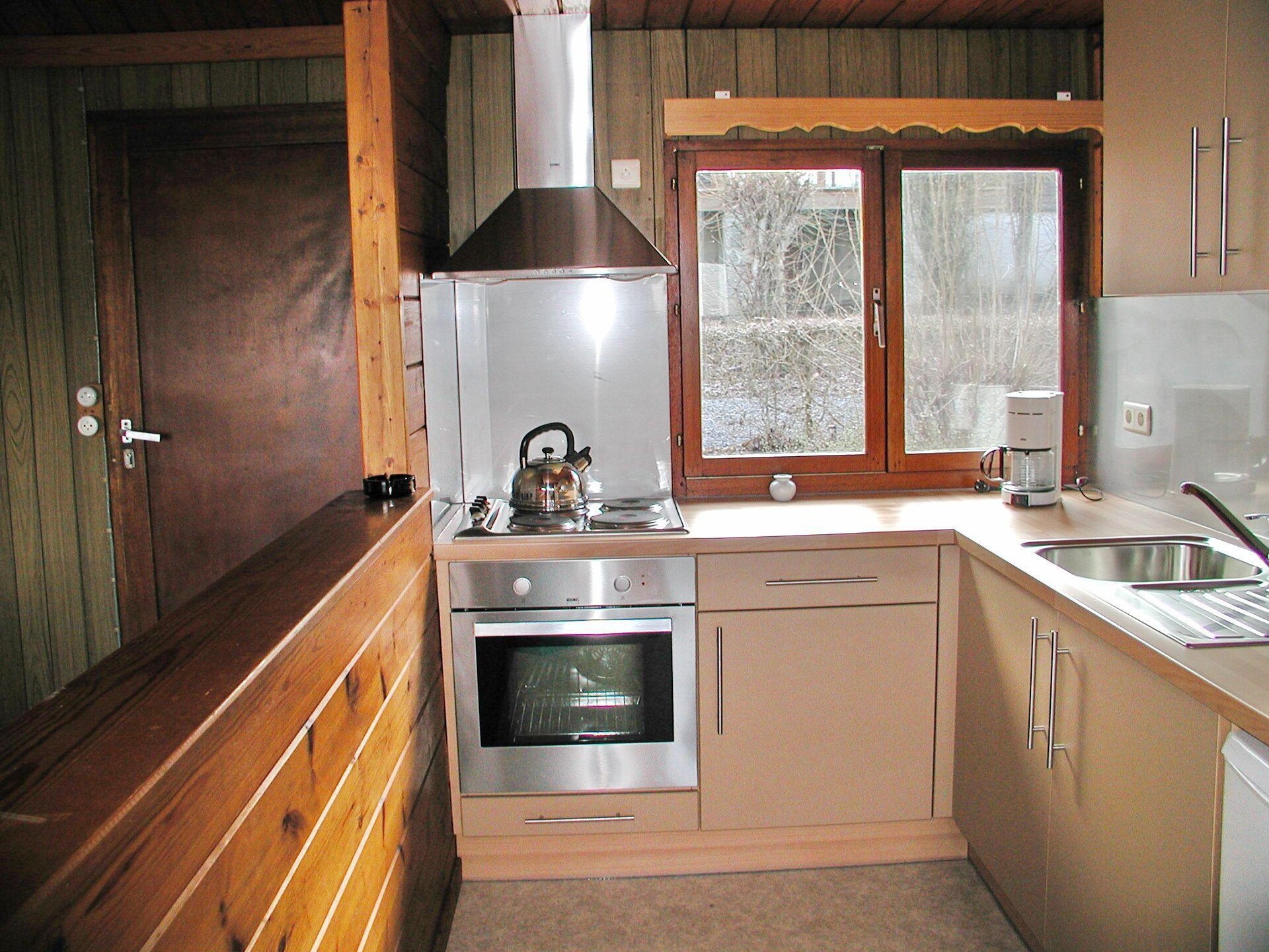 Gezellig houten bungalow voor 6 personen in bosrijk Jupille - foto 11