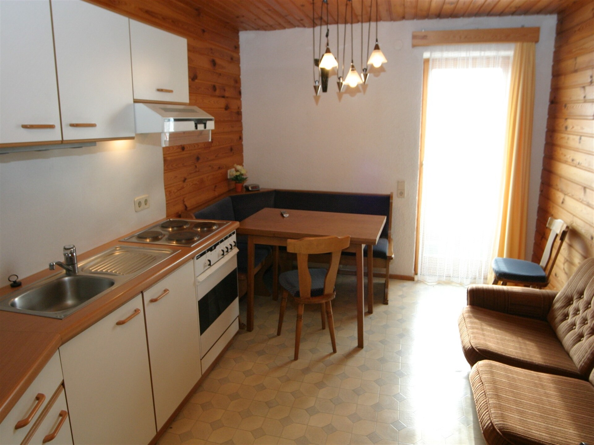 Ruim appartement in Bleiburg met gedeelde sauna, dicht bij skigebied Petzen - foto 12