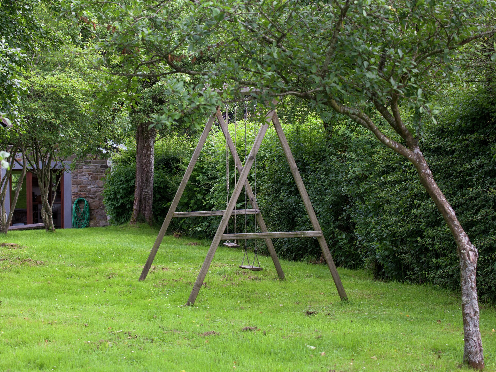 6-persoons vakantiehuis met open haard en tuin in Roumont - foto 25