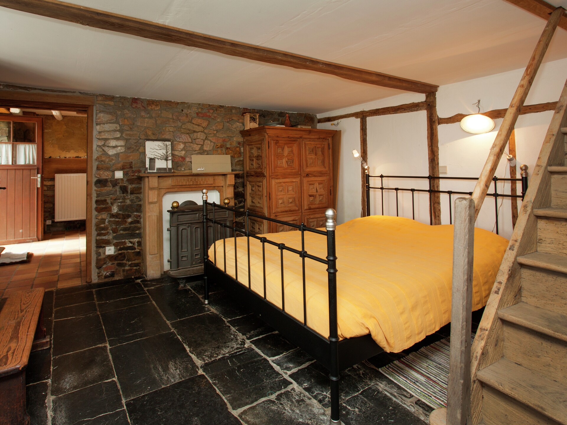 6-persoons vakantiehuis met open haard en tuin in Roumont - foto 14
