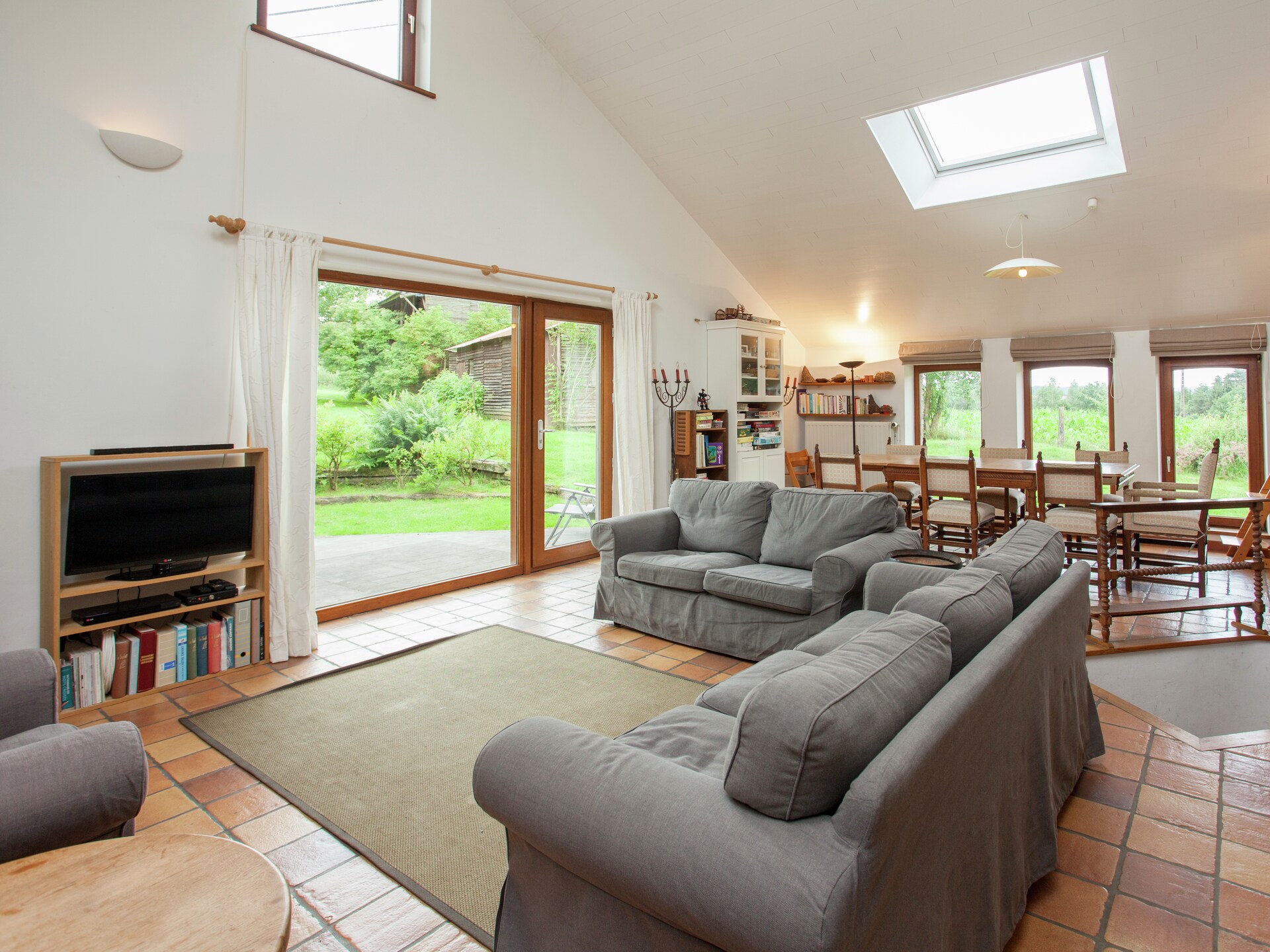 6-persoons vakantiehuis met open haard en tuin in Roumont - foto 12