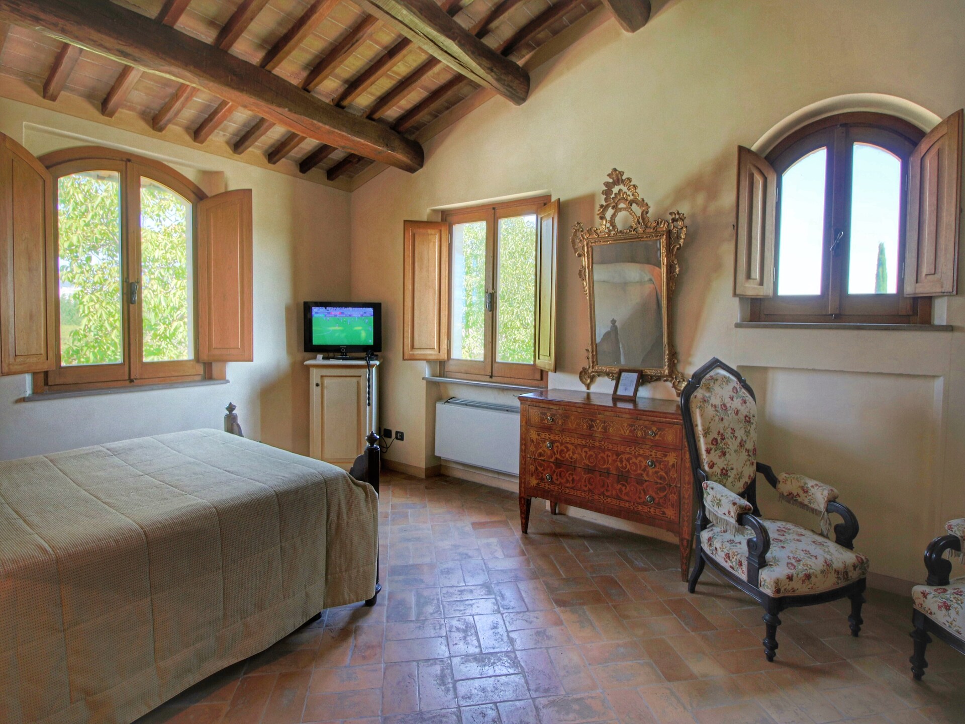 Landhuis Villa Angeli met privézwembad en uitzicht op Assisi - foto 16