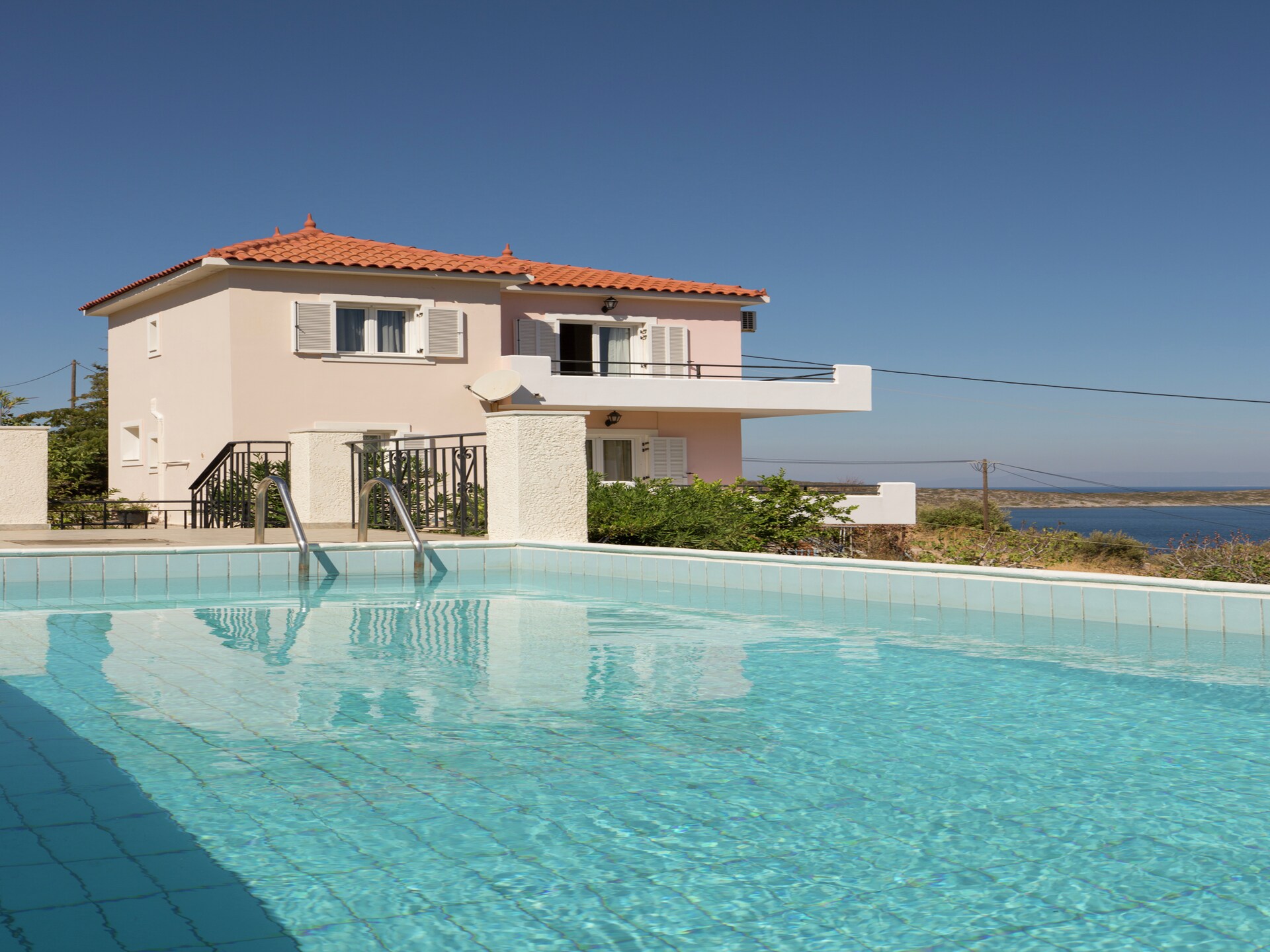Villa Vasiliki: vrijstaand bosverblijf met privézwembad op 300m van zee - foto 9