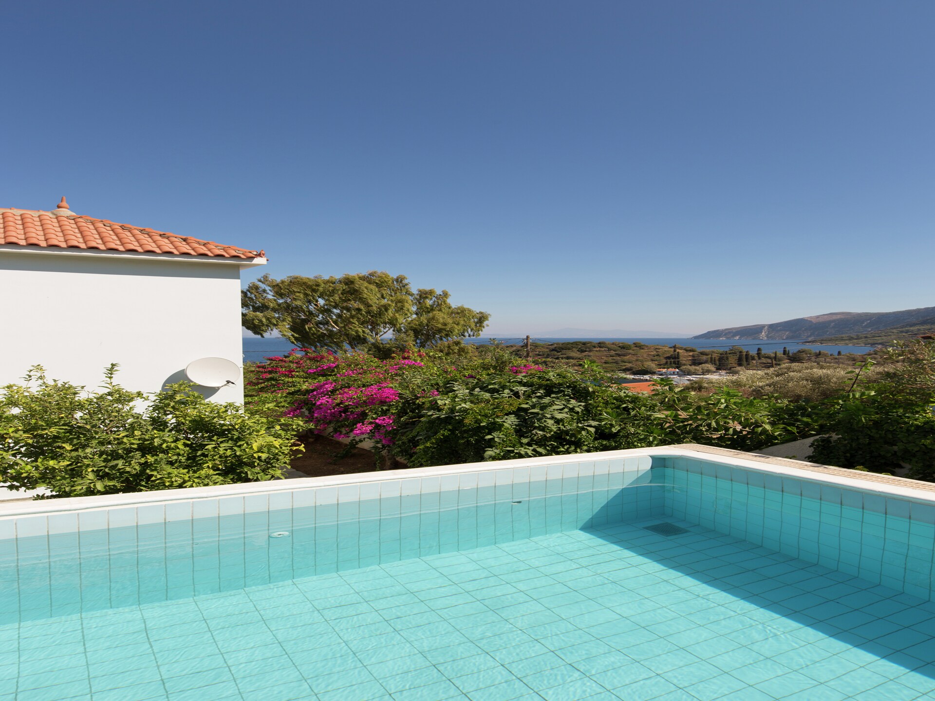Villa Vasiliki: vrijstaand bosverblijf met privézwembad op 300m van zee - foto 8