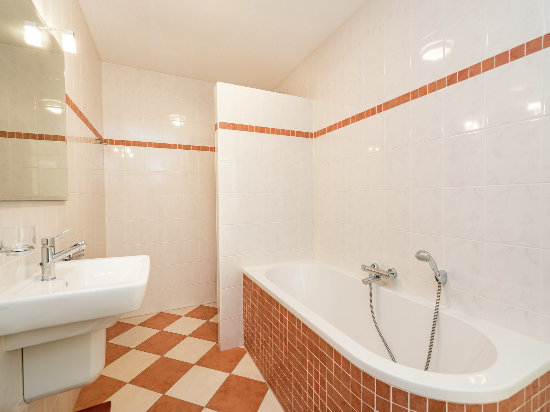 Flevohuis: Luxe villa aan het Veluwemeer in Biddinghuizen - foto 16
