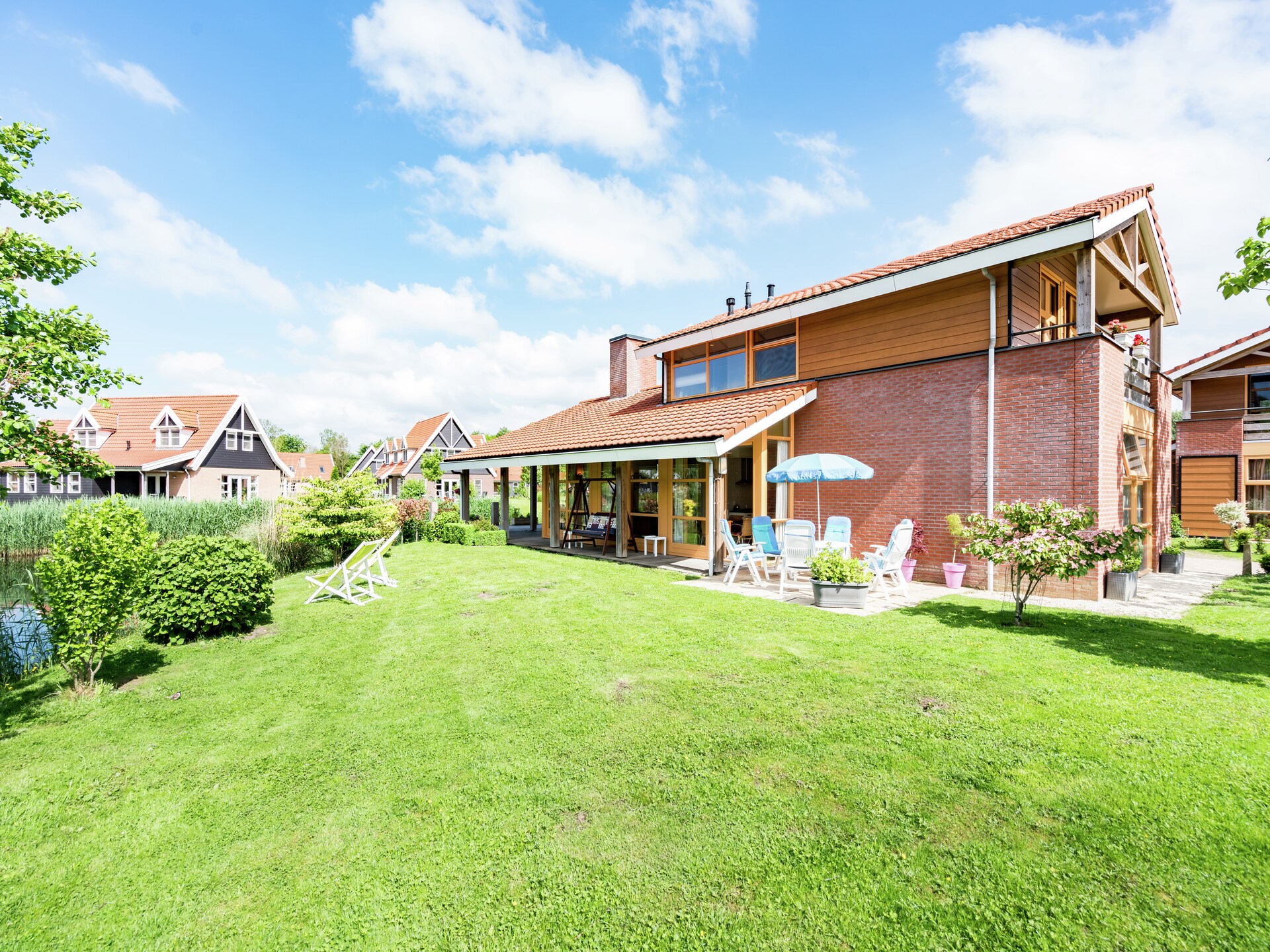 Flevohuis: Luxe villa aan het Veluwemeer in Biddinghuizen - foto 24