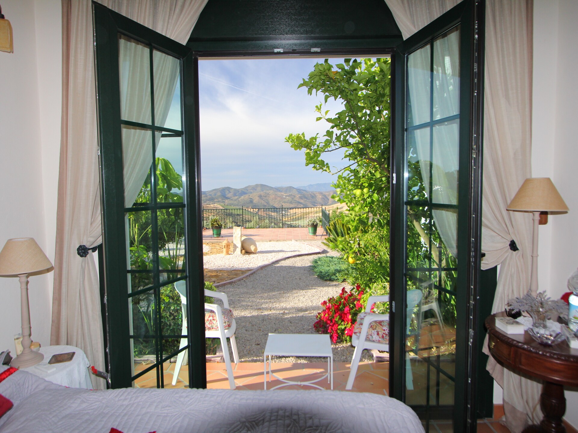 Luxe bosvilla met sauna, jacuzzi en padelbaan in Andalusisch natuurgebied - foto 13