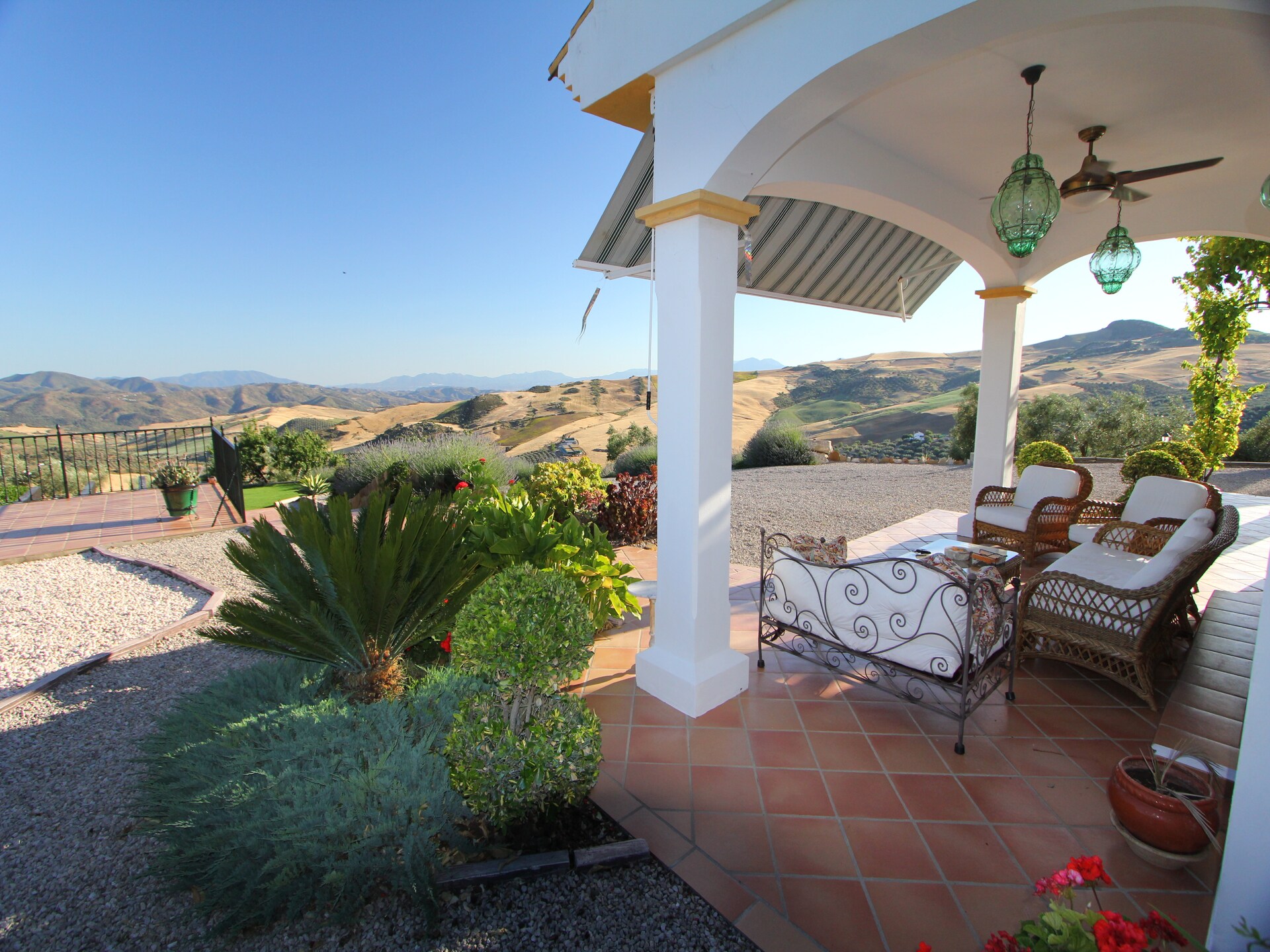 Luxe bosvilla met sauna, jacuzzi en padelbaan in Andalusisch natuurgebied - foto 21