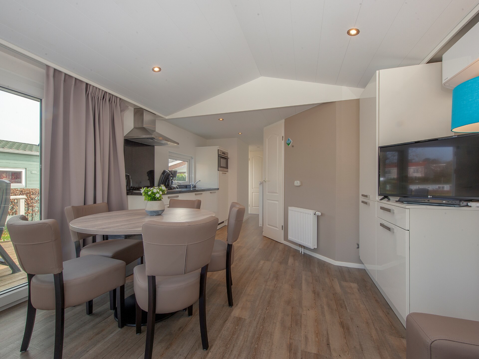 Knus chalet voor 5 personen op hondvriendelijk vakantiepark in Arcen - foto 10