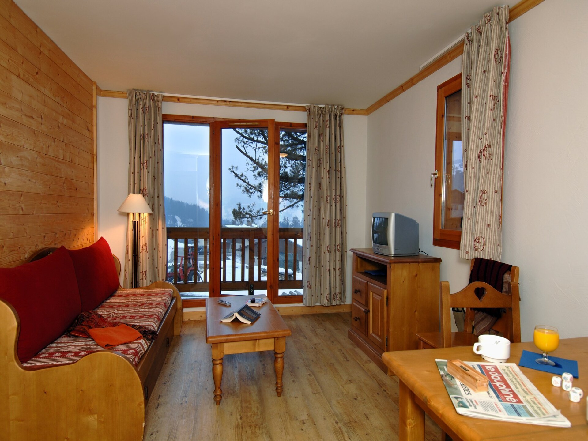 Knus appartement voor 4 aan Place de l'Église met zwembad, sauna & hond - foto 2