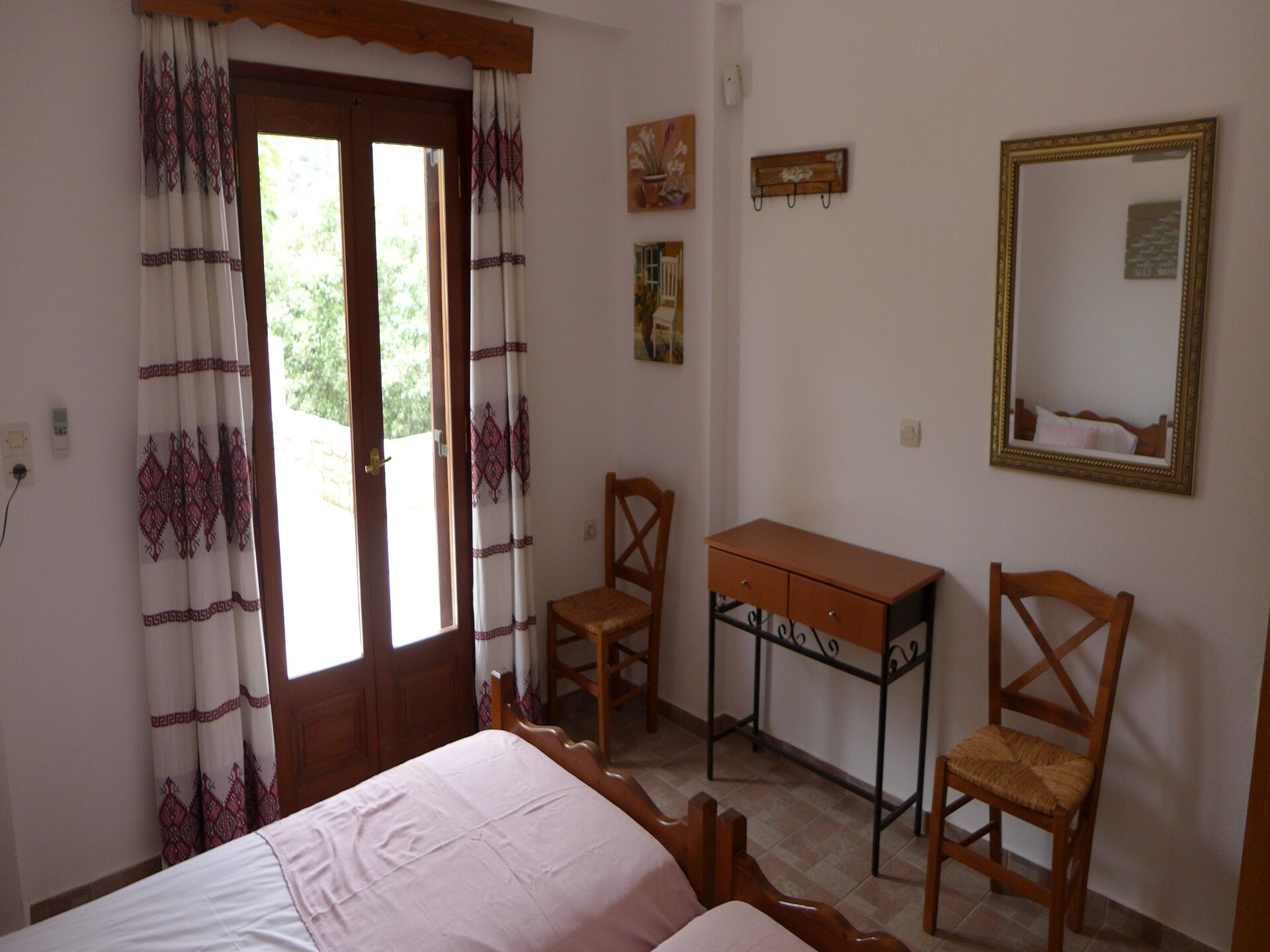 Villa Olga: authentieke rust met privézwembad in hartje Kreta - foto 14